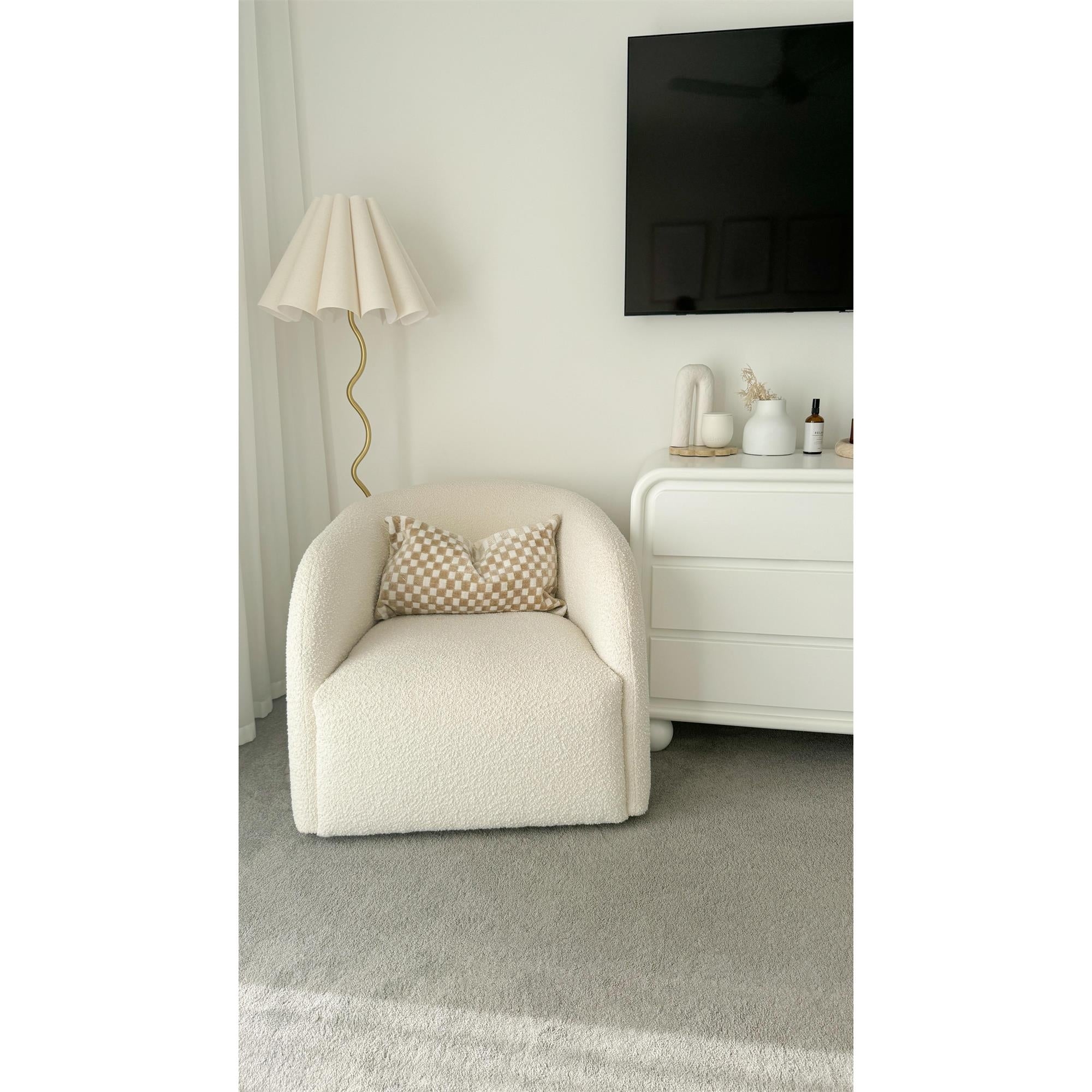 Cora Floor Lamp D705