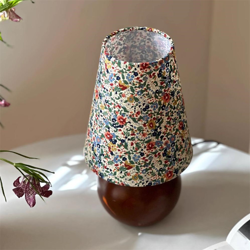 French Fabric Floral Wood Small Table Lamp For Bedroom KL803