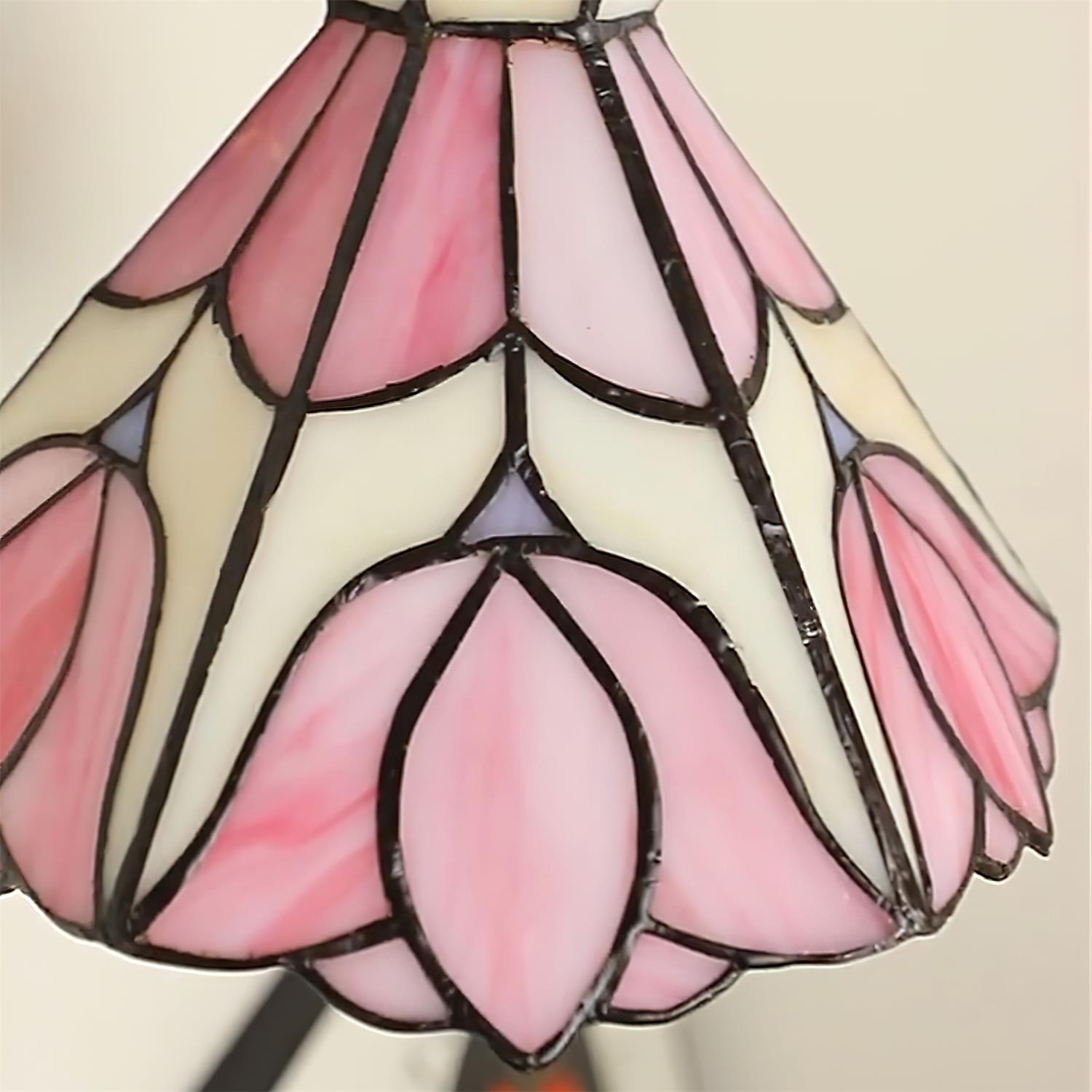 Serena Tiffany Plug In Wall Lamp D60