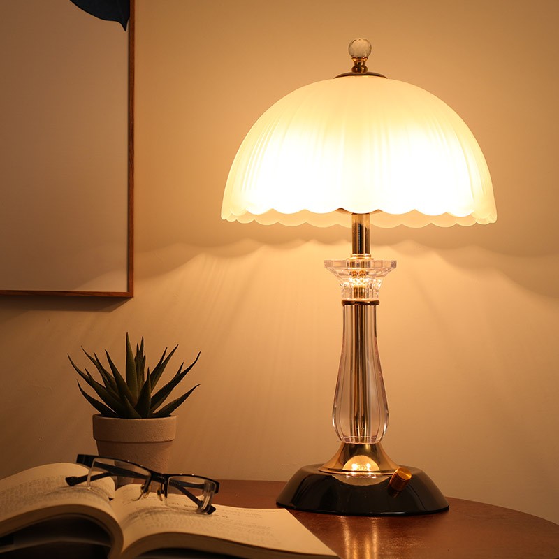 Modern Simple Bedside Table Lamp