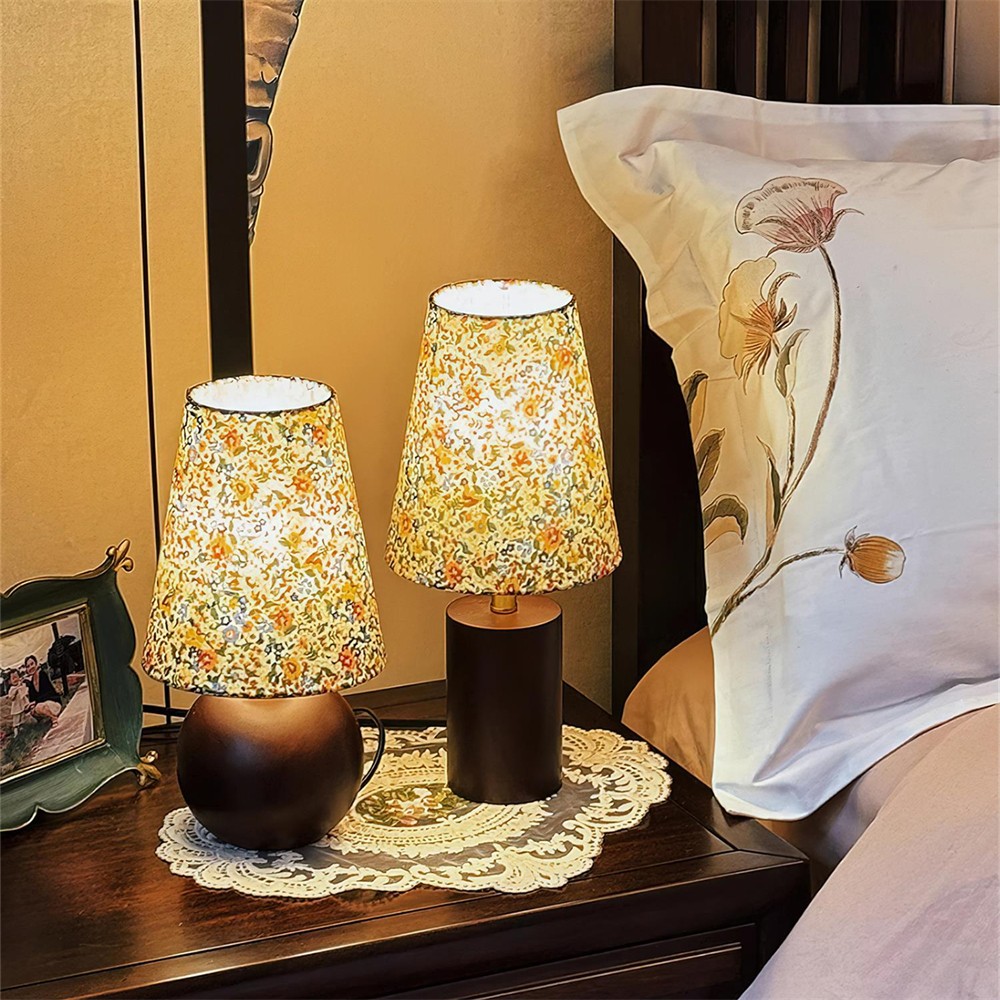 French Fabric Floral Wood Small Table Lamp For Bedroom KL803