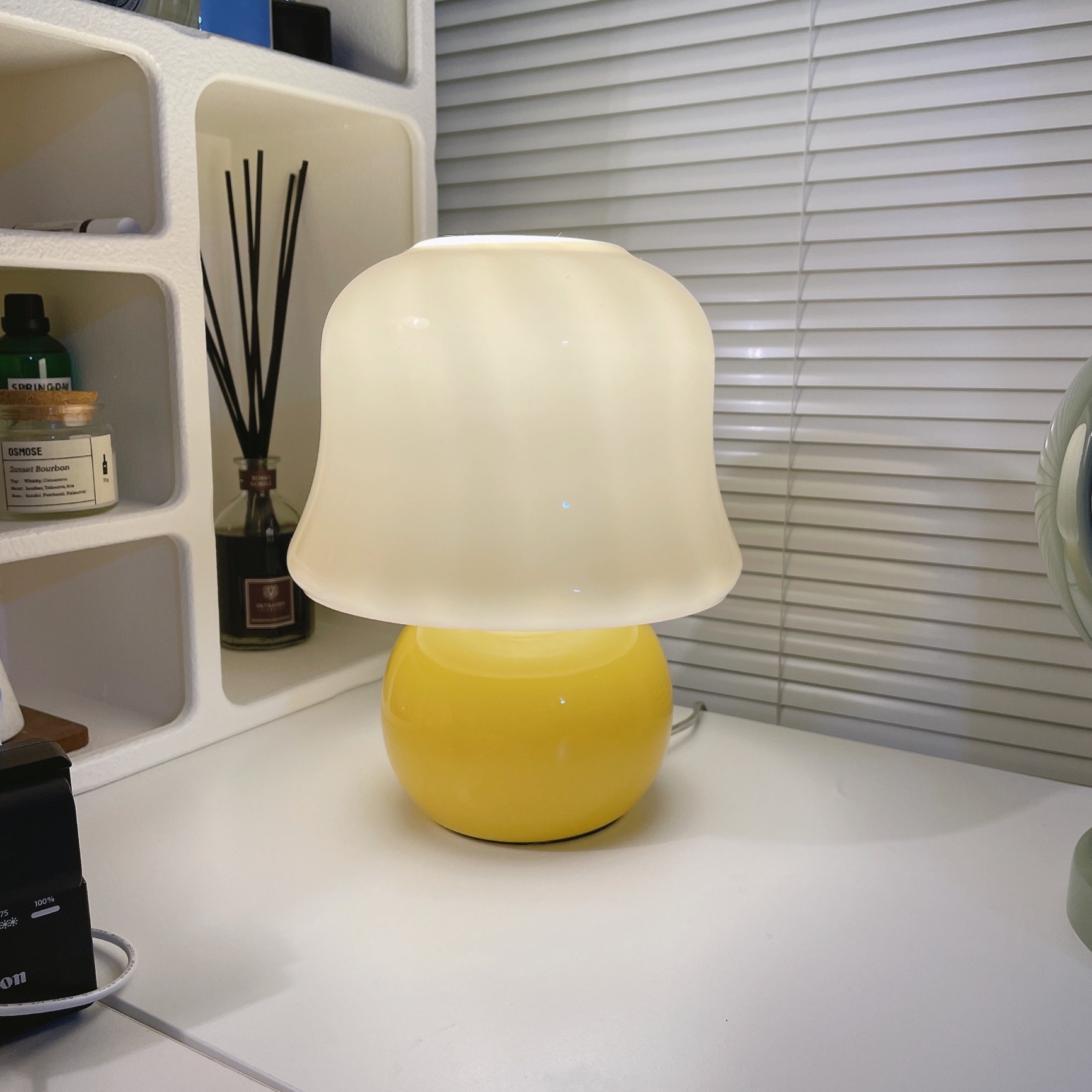 Cream Mushroom Table Lamp