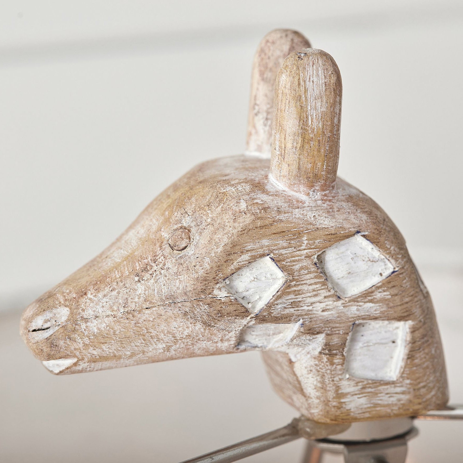 Carved Wood Animal Table Lamp D521