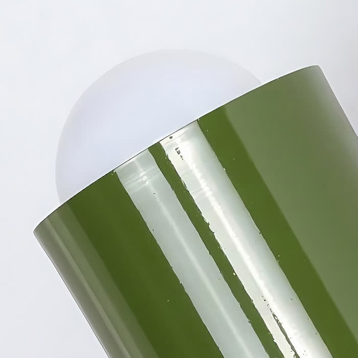 Close-up of the green metal shade
