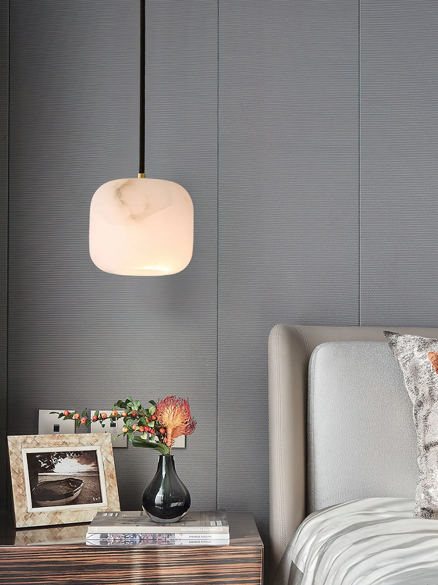 Alabaster Bedside Pendant Light D423