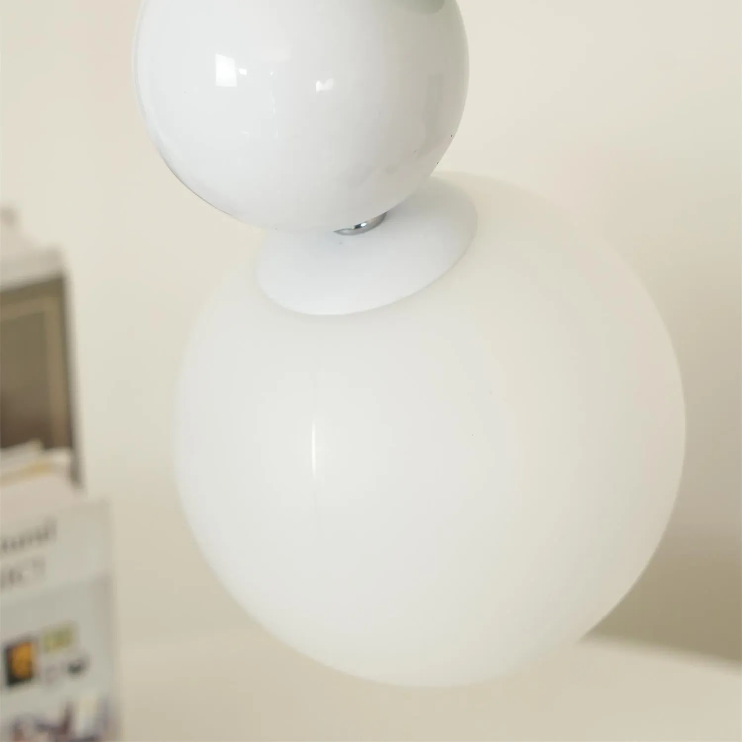 Cream Style Globe Bubble Pendant Light KL133