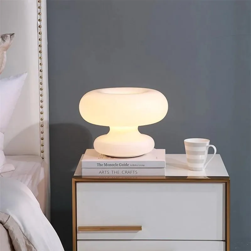 Bauhaus Design White Mushroom Table Lamp KL16