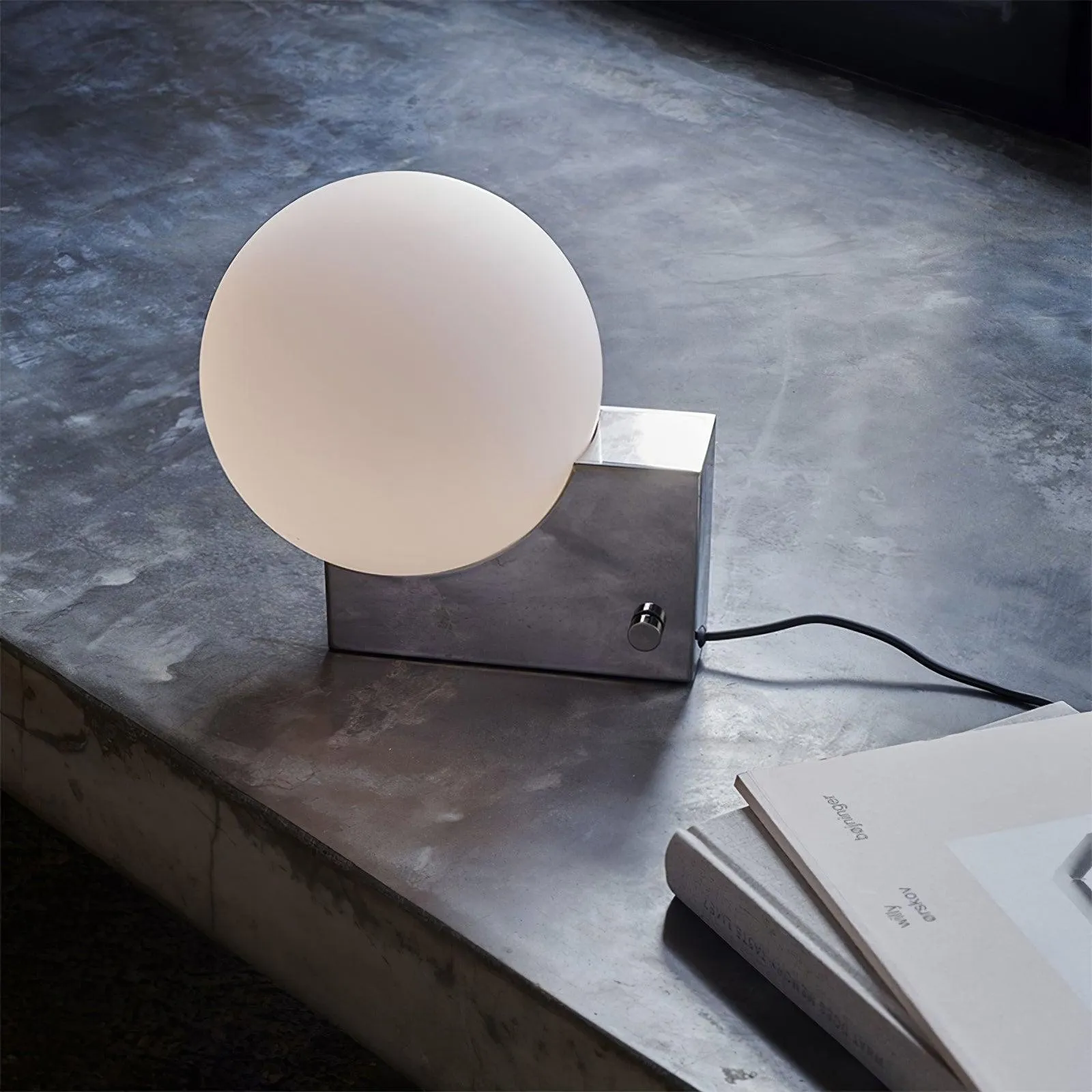 Geometric Lamp Base Glass Globe Table Lamp KL390
