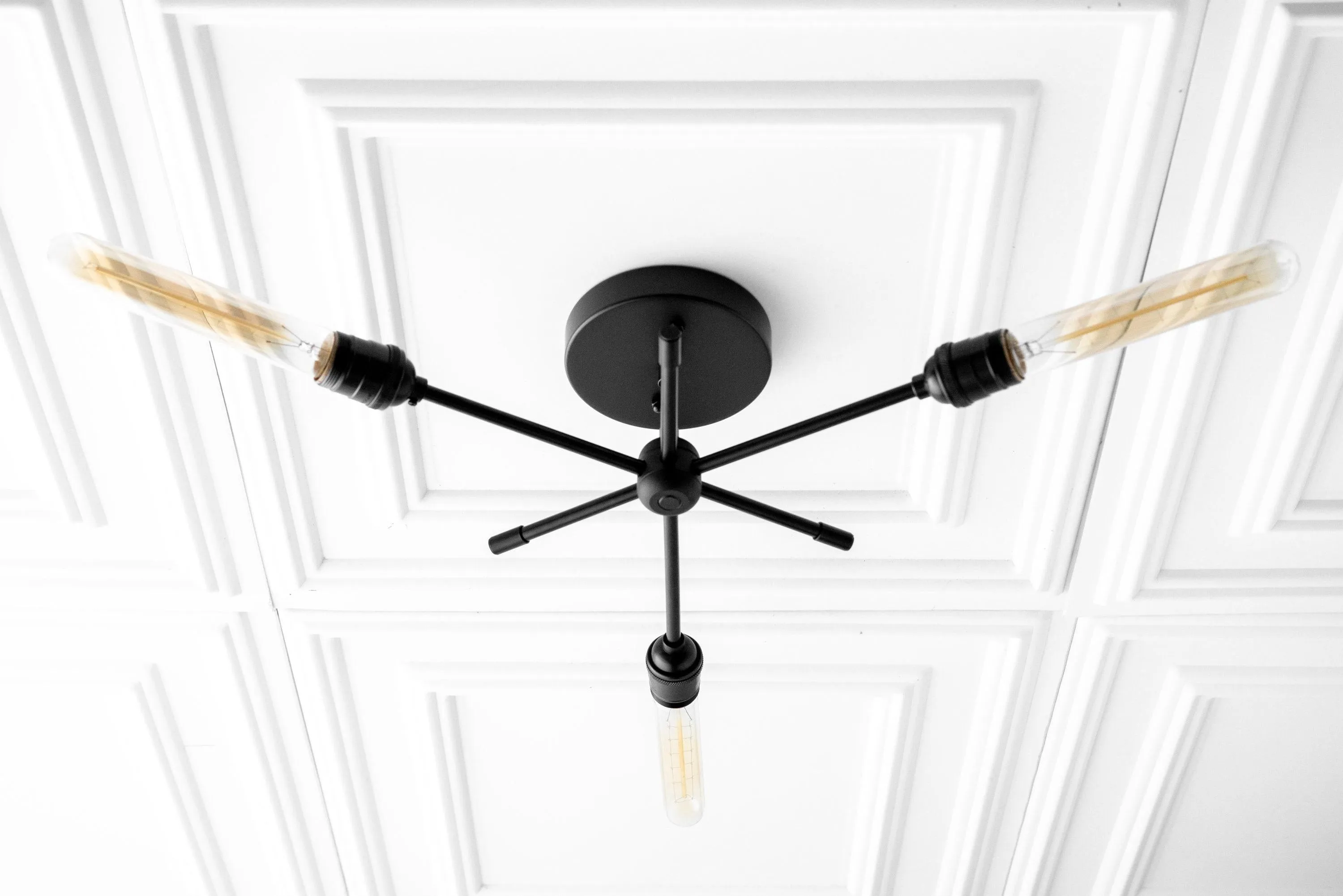 Mobilux Line Industrial Chandelier - Modern Ceiling Light Fixture for Home KL1411