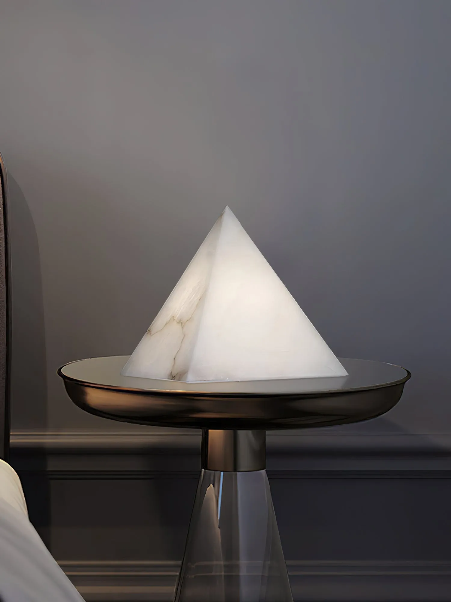 Alabaster Pyramid Table Lamp D428