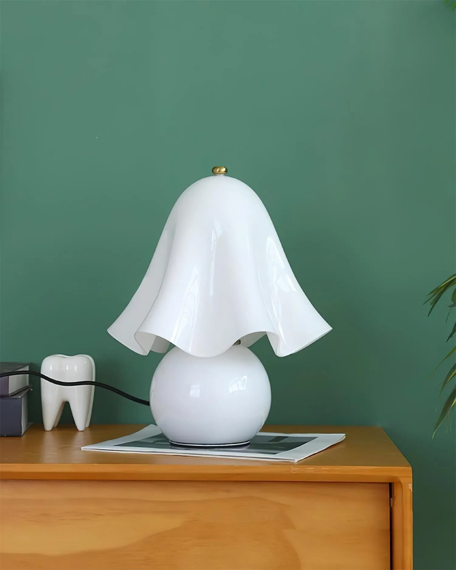 Bellina Decorative Table Lamp - Sculptural Bell Flower Shape KL1451