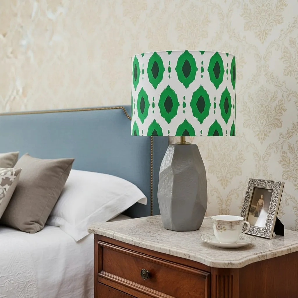 Arivane Artistic Ceramic Table Lamp - Modern Decorative Lighting for Bedroom or Office KL2341