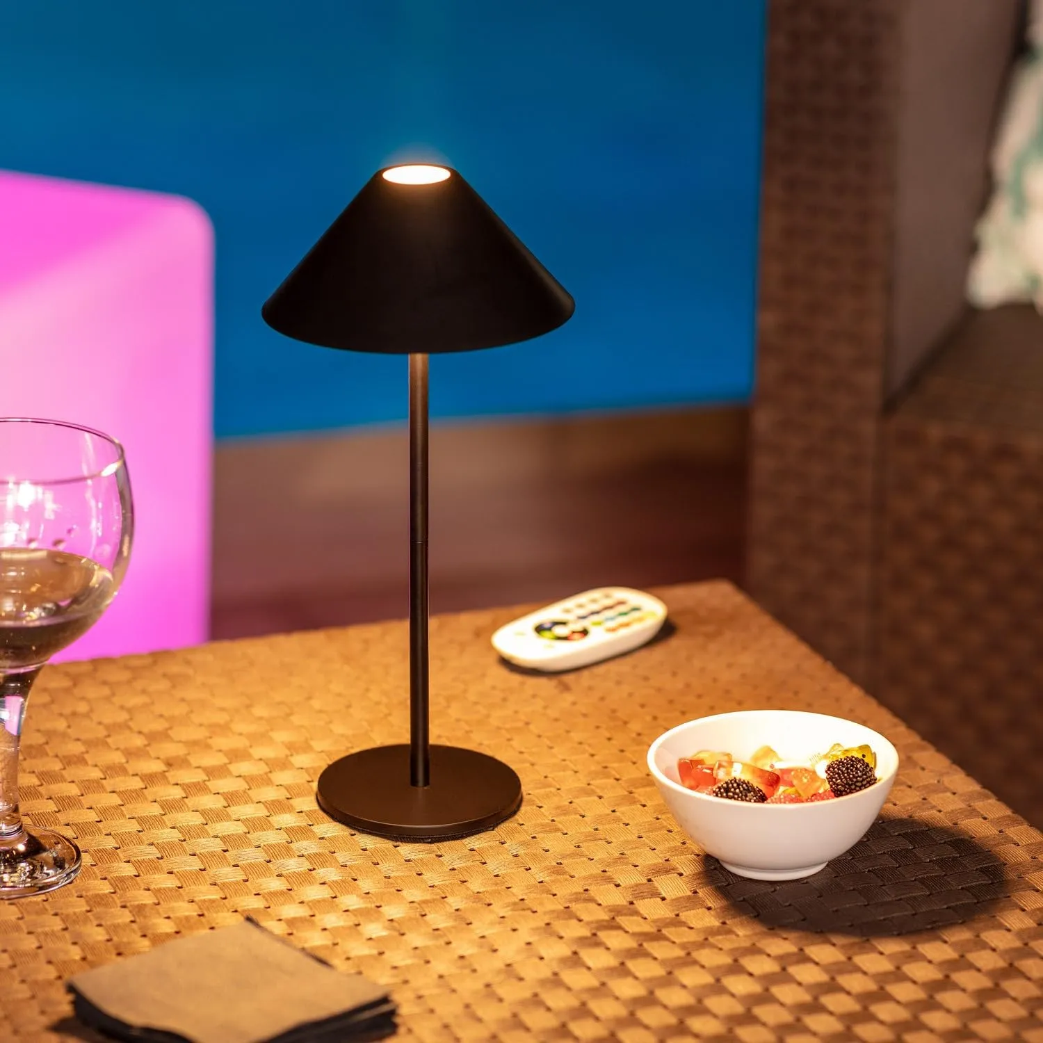 Cone Portable Battery Outdoor Table Lamp KL26
