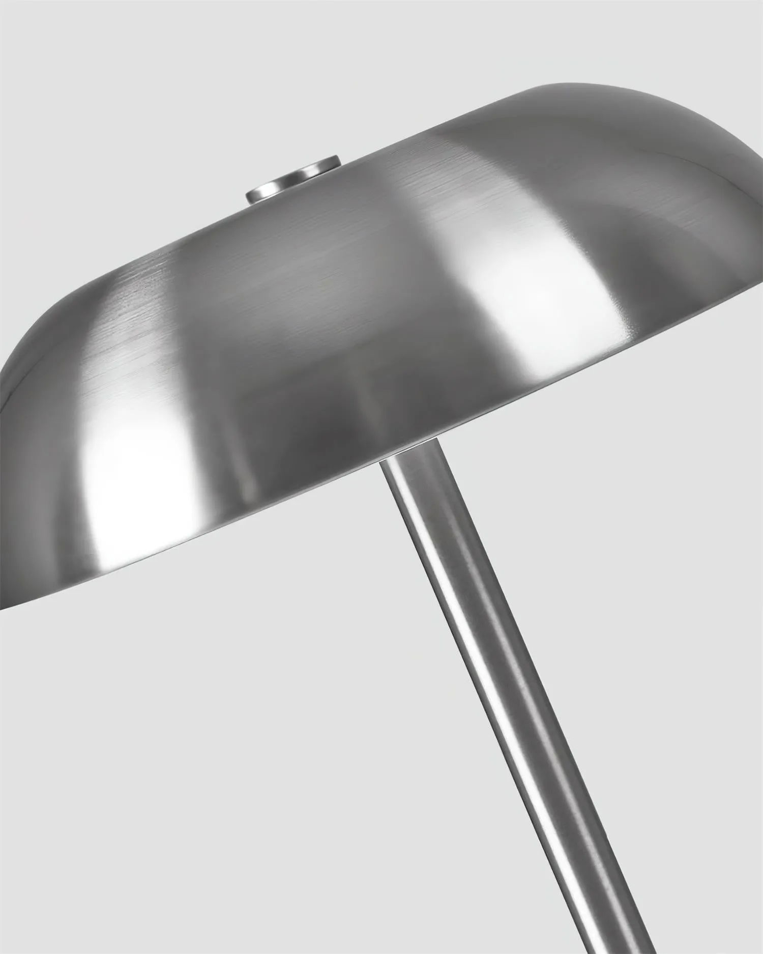 Crescent Charge Table Lamp D233