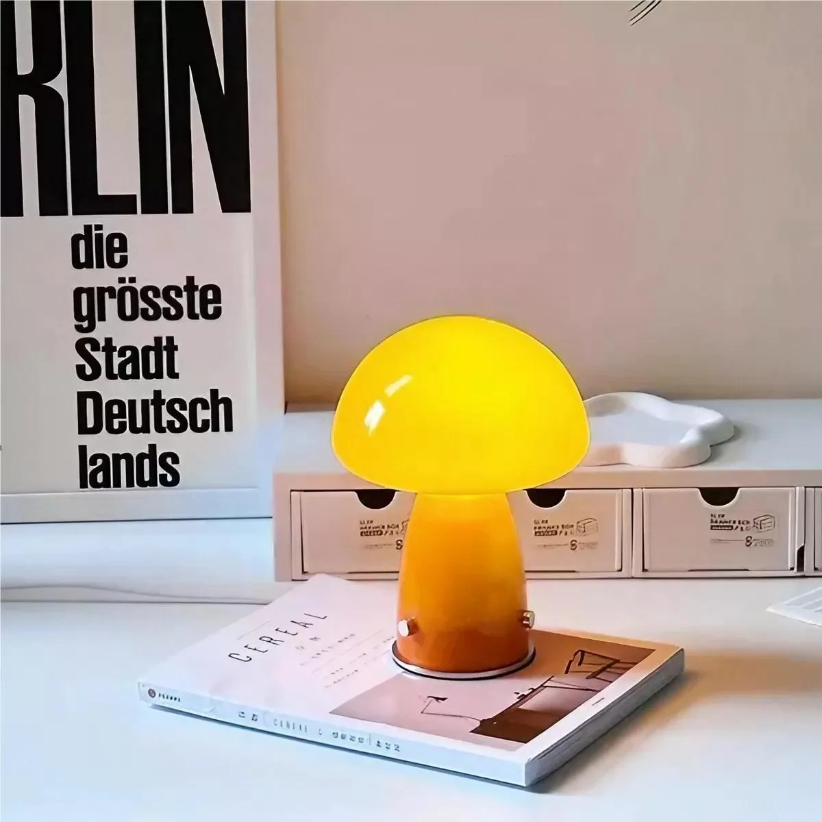 Modern Bauhaus Glass Mushroom Table Lamp KL40
