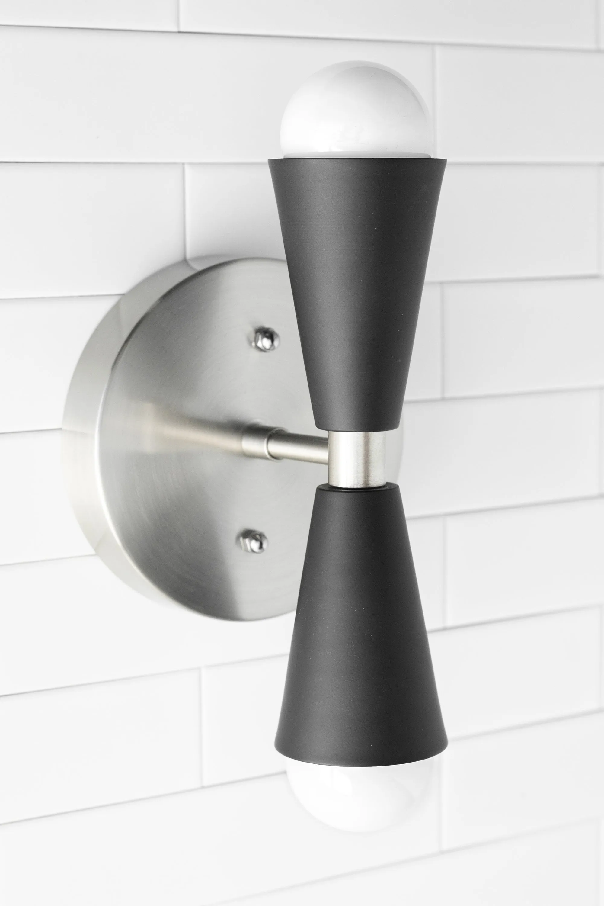 Pyralis Dual Lights Streamlined Metal Wall Lamp - Contemporary Light for Bedroom or Hallway KL1457