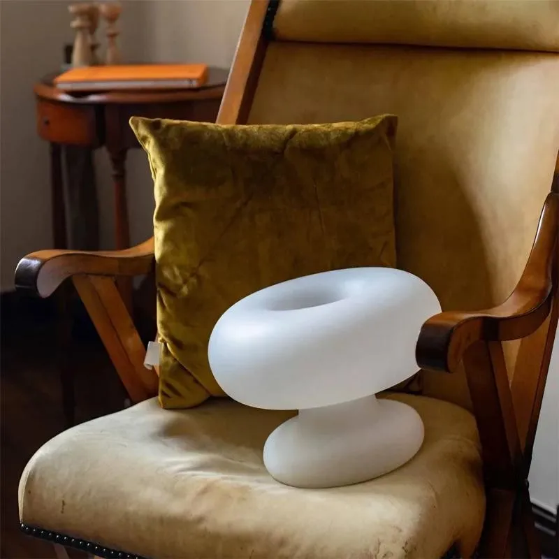 Bauhaus Design White Mushroom Table Lamp KL16