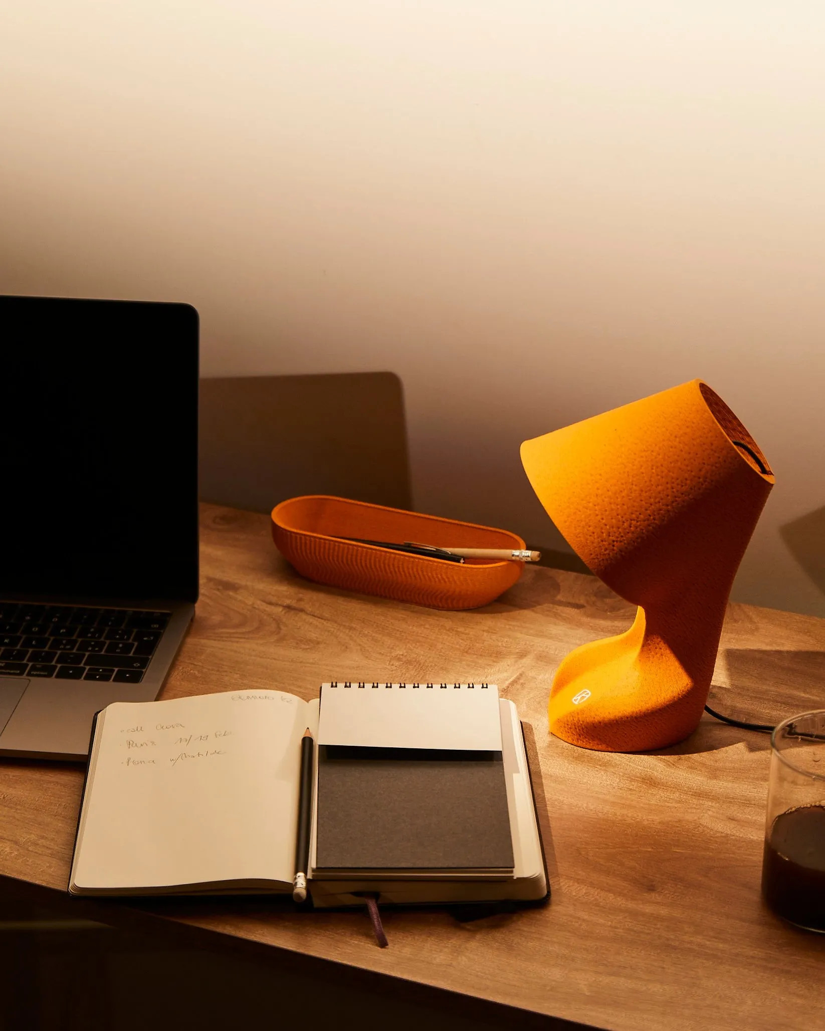 Creative Design Irregularly Multicolor Table Lamp KL851