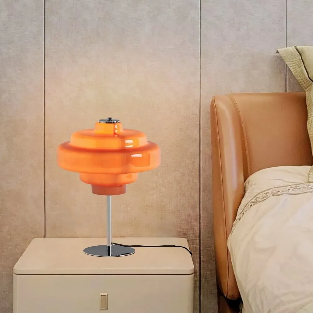 Sculptural Glass Table Lamp – Artful Illumination in Refined Form KL1099