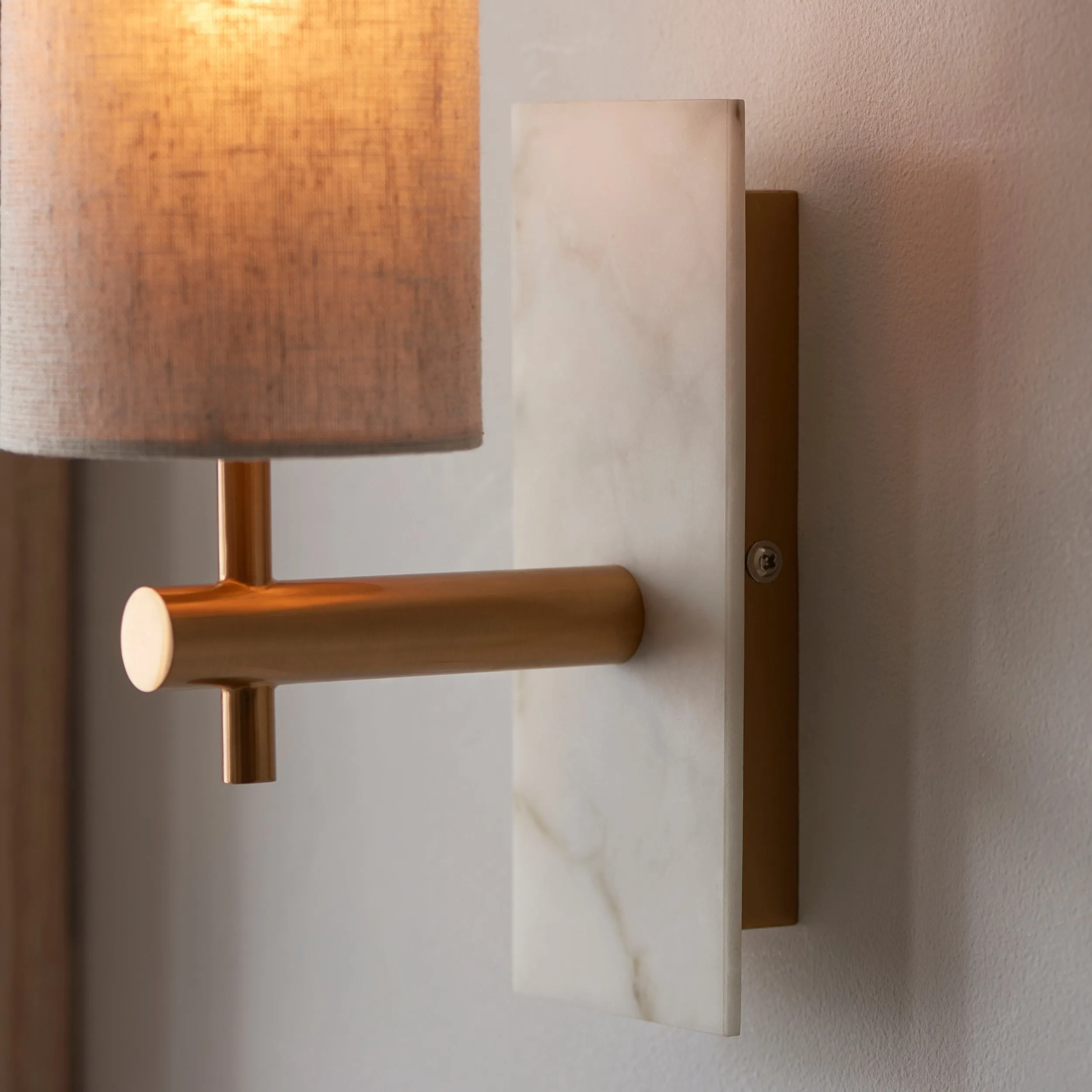 Linemora Marble and Brass Wall Sconce - Elegant Linen Shade Lighting for Bedroom and Hallway KL1587