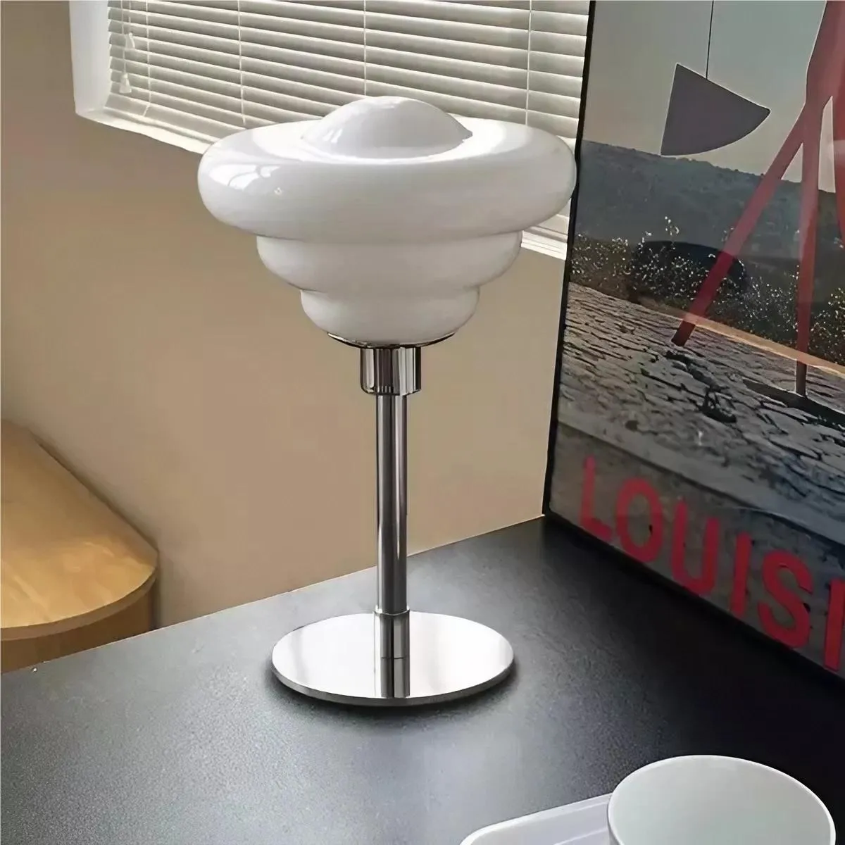 Nordic Minimalist Design Glass Table Lamp KL41