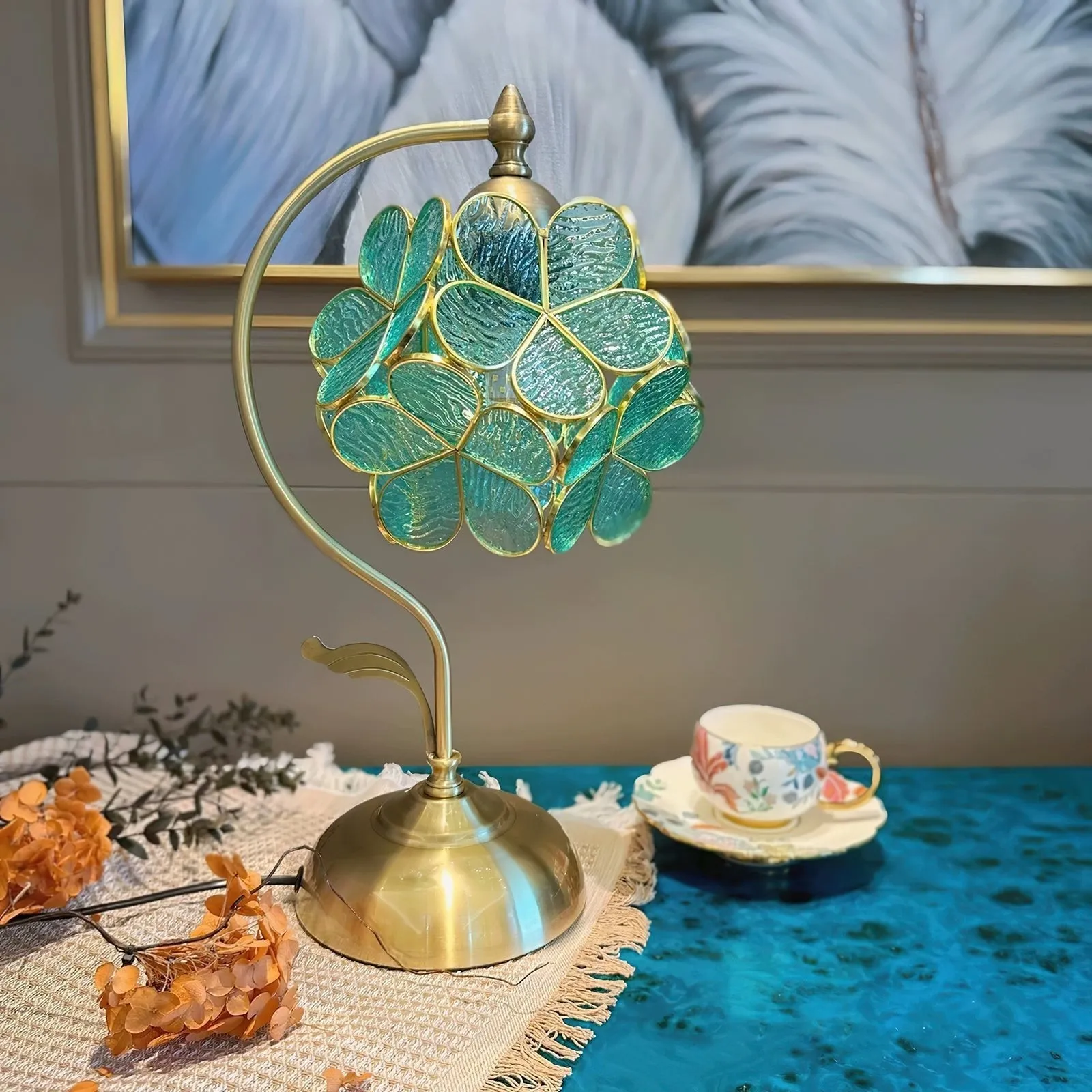 Petal Eye-Care Glass Table Lamp KL233