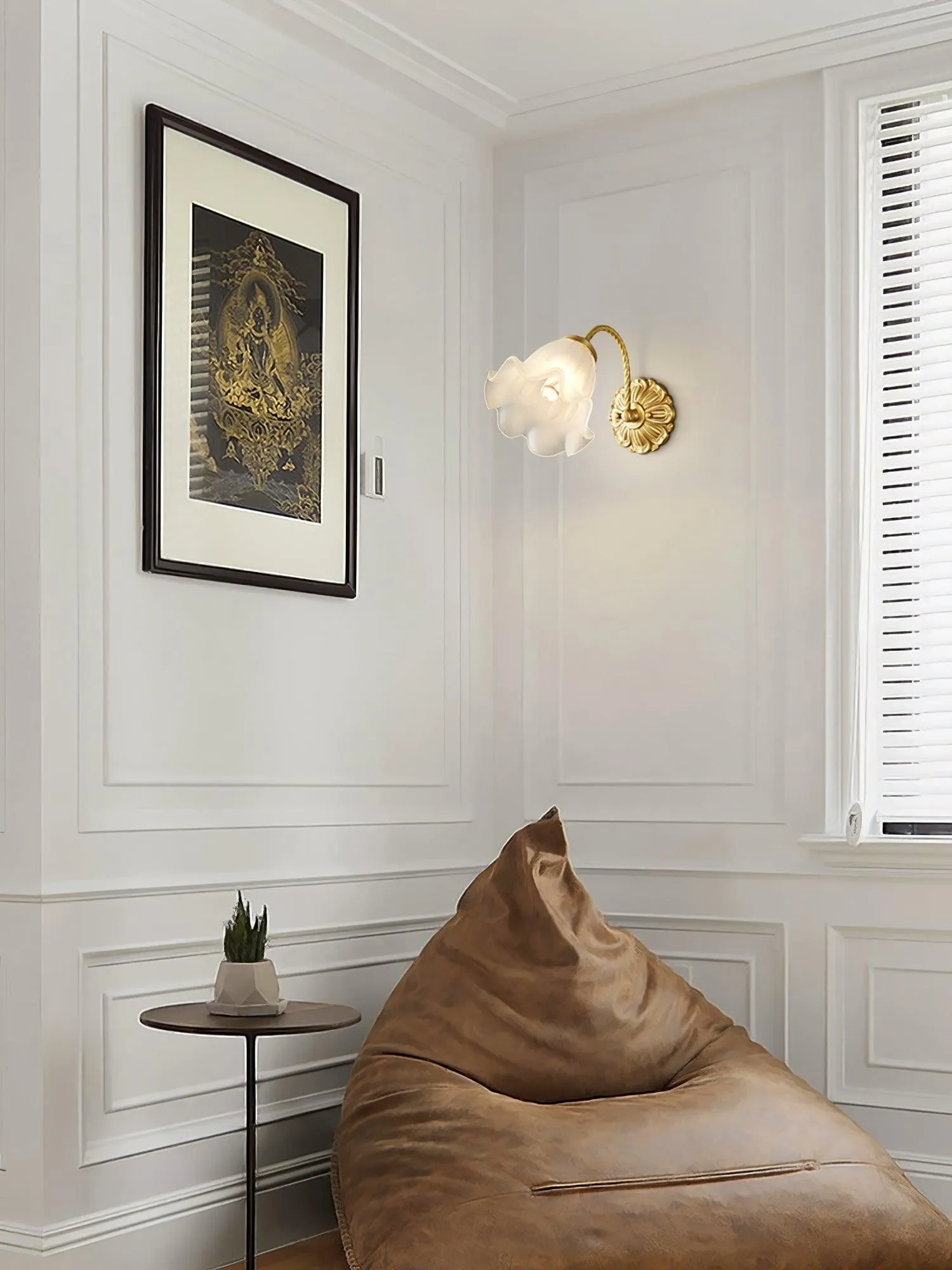 Nordic Modern Retro Elegant Flower Brass Glass Wall Lamp KL263