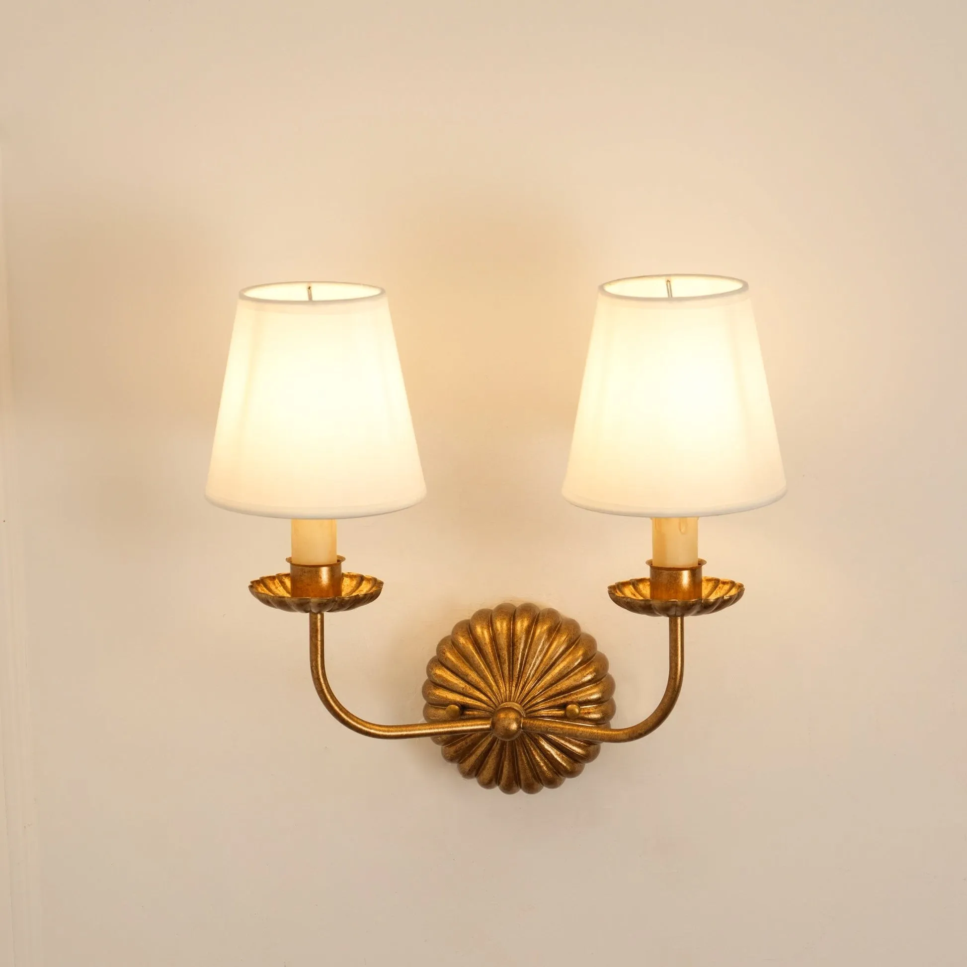 Catina Fabric Shade Wall Sconce – Classic Metal Wall Lighting for Entryway or Lounge KL1148