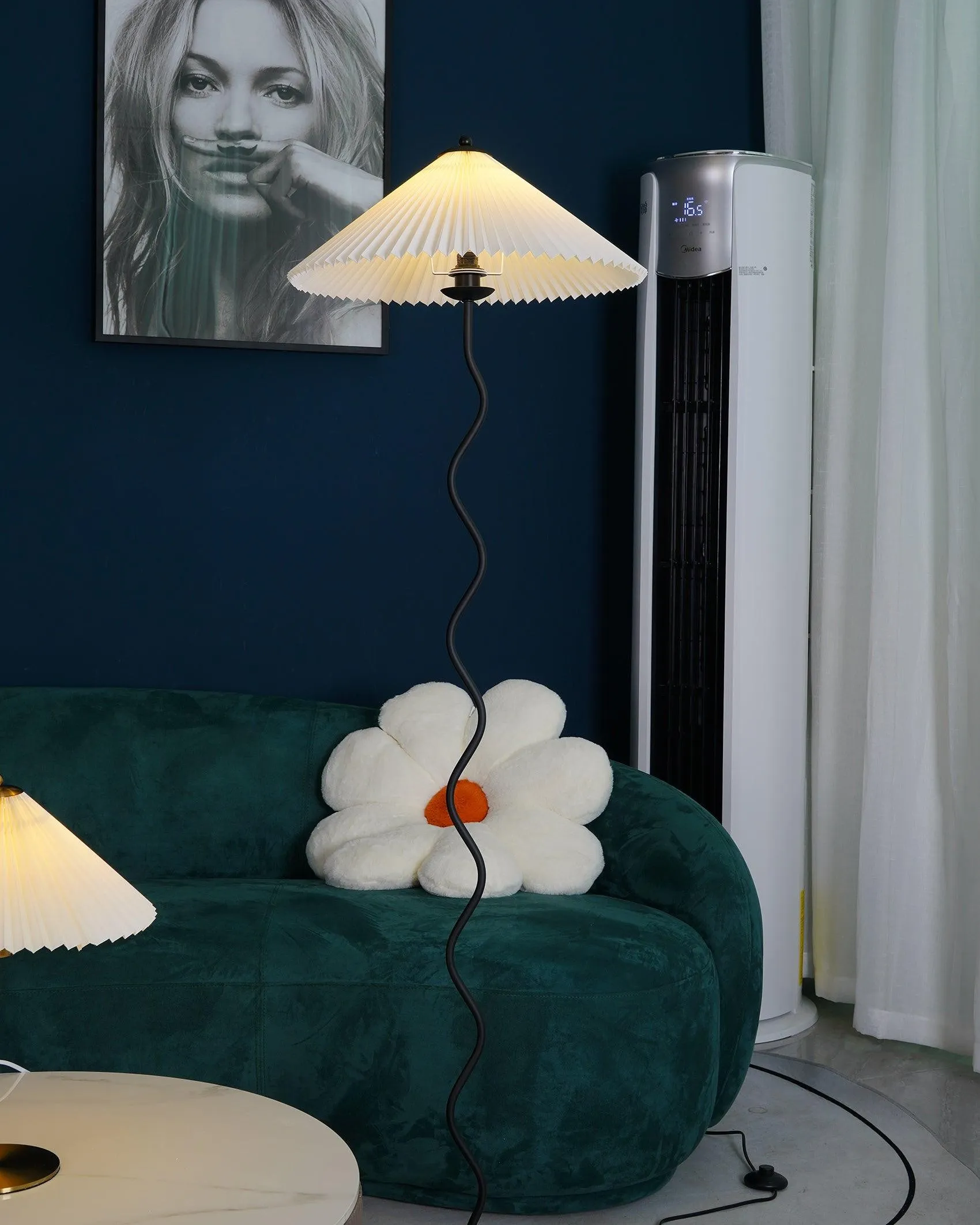 Waveform Exclusive Floor Lamp KL659