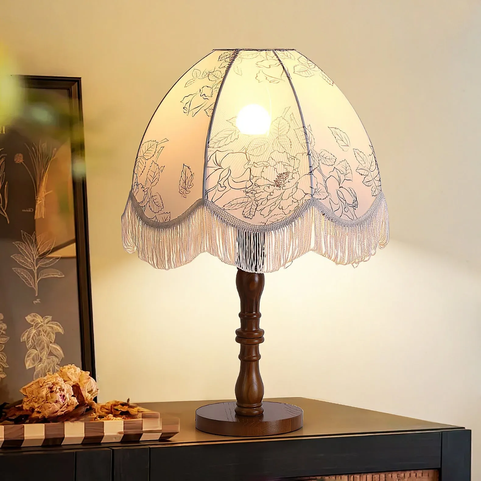 Luxury Printed Tassel Table Lamp KL593