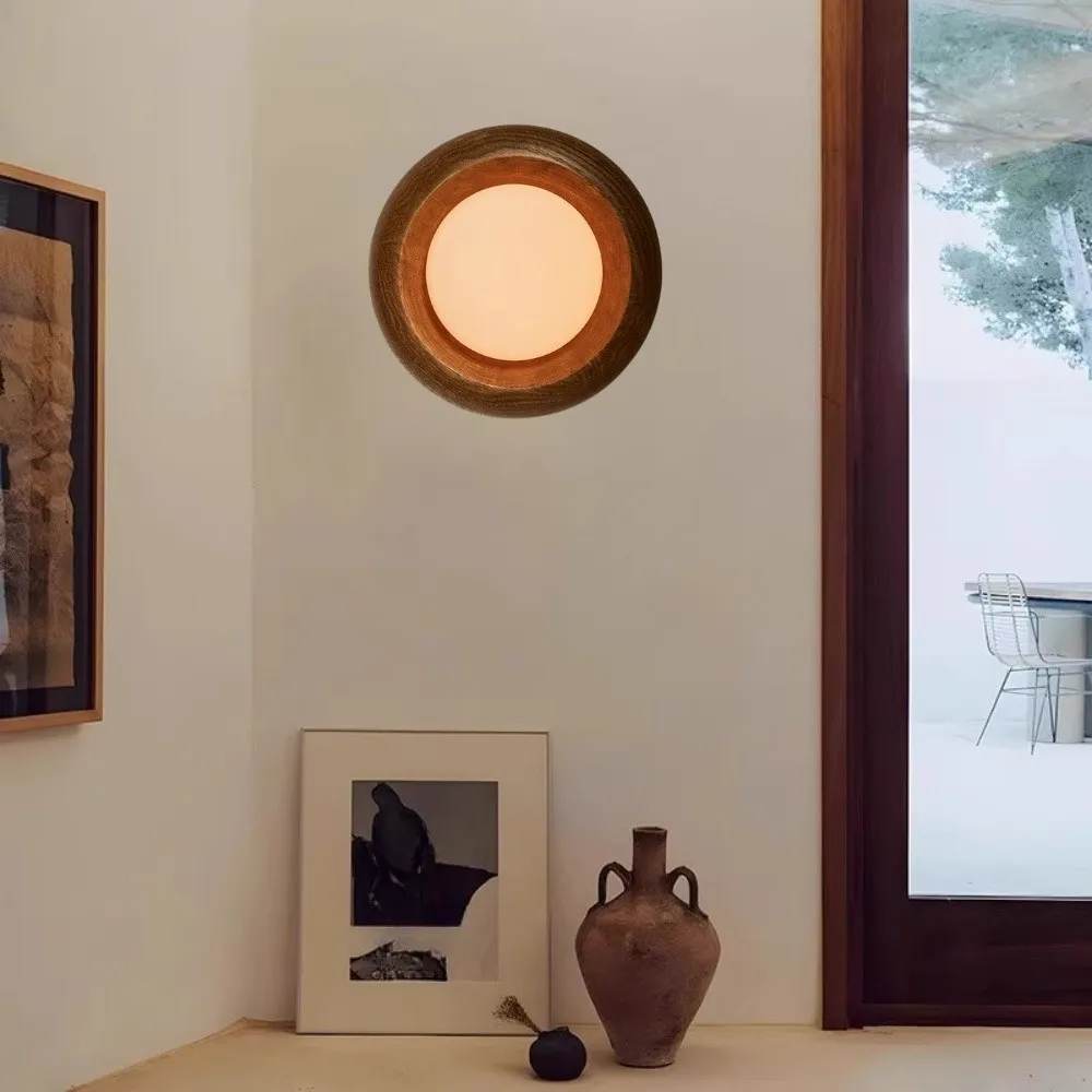Elegant Glazed Ceramic Wall Sconce – Indoor & Outdoor Use KL1105