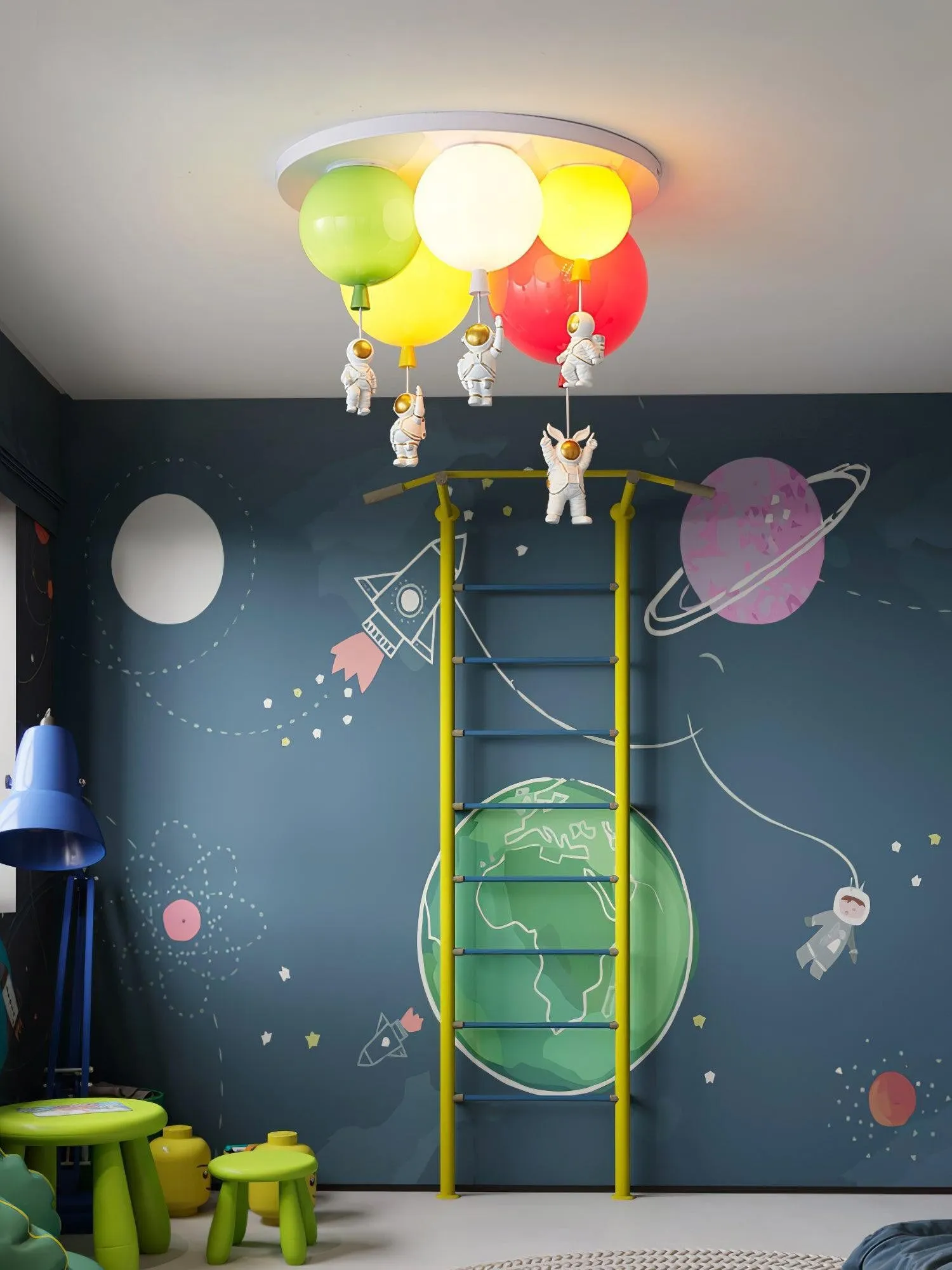 Astronaut Glossy Balloon Ceiling Lamp KL231