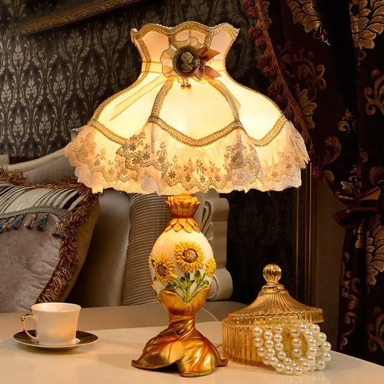 European Style Luxury Metal Sunflower Table Lamp KL703