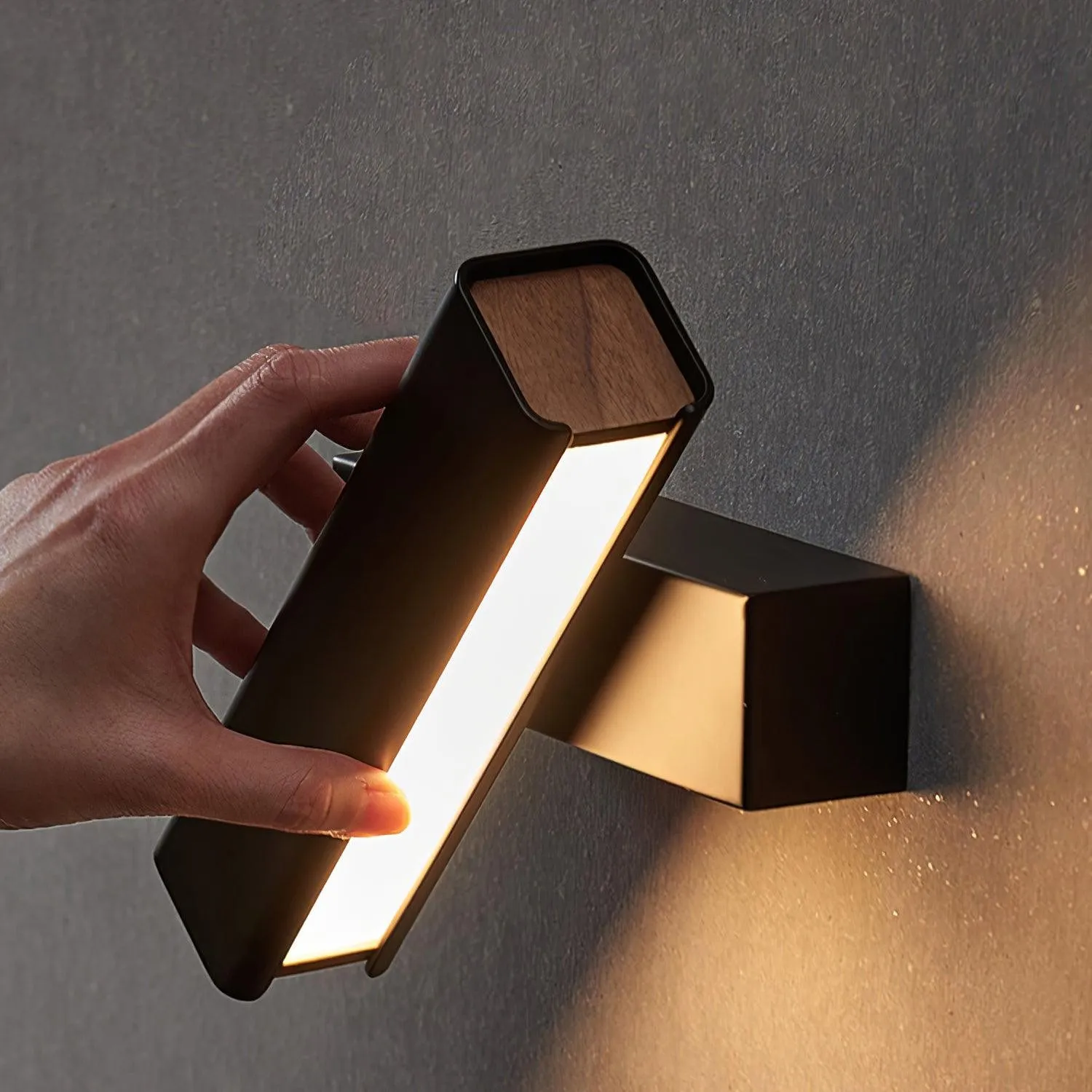 Nordic Art Bedroom Wall Lamp KL528