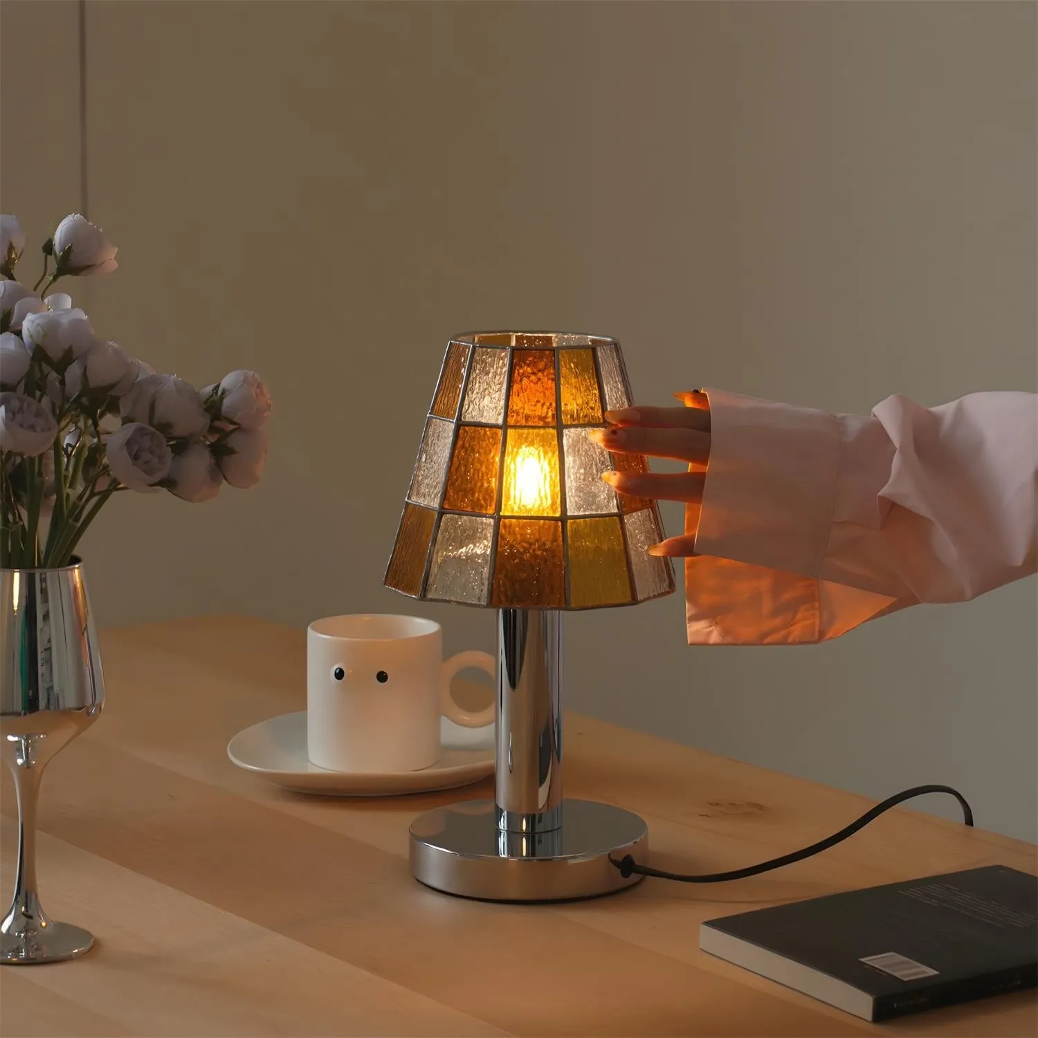 Fun Guy 726 Table Lamp D321