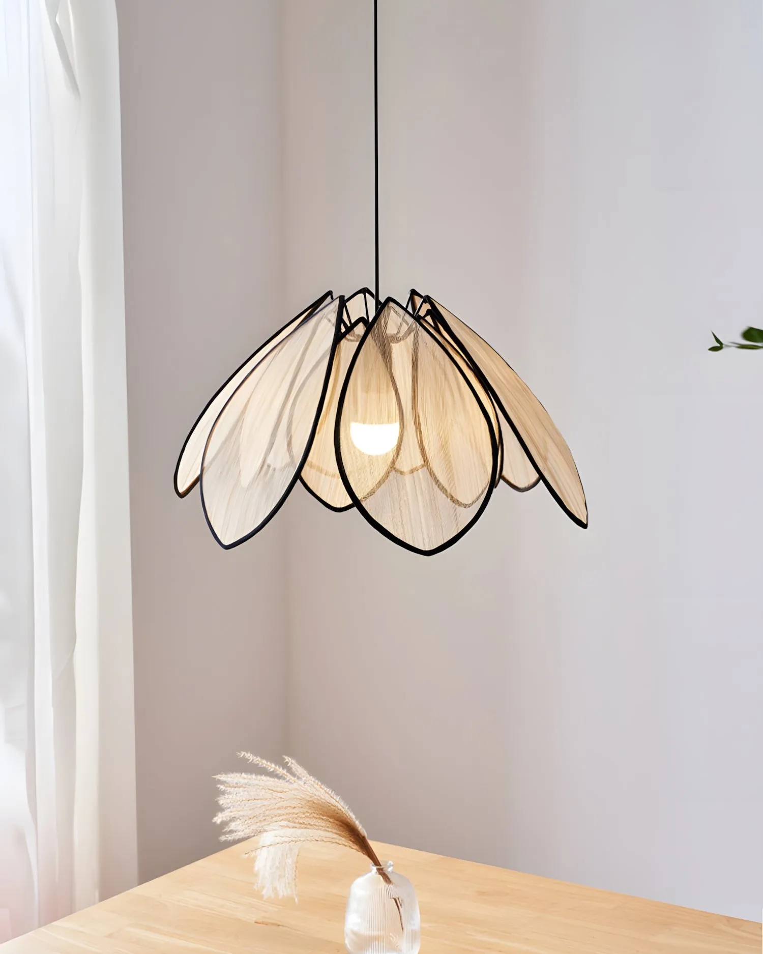Petaline Veil Pendant Lamp D331