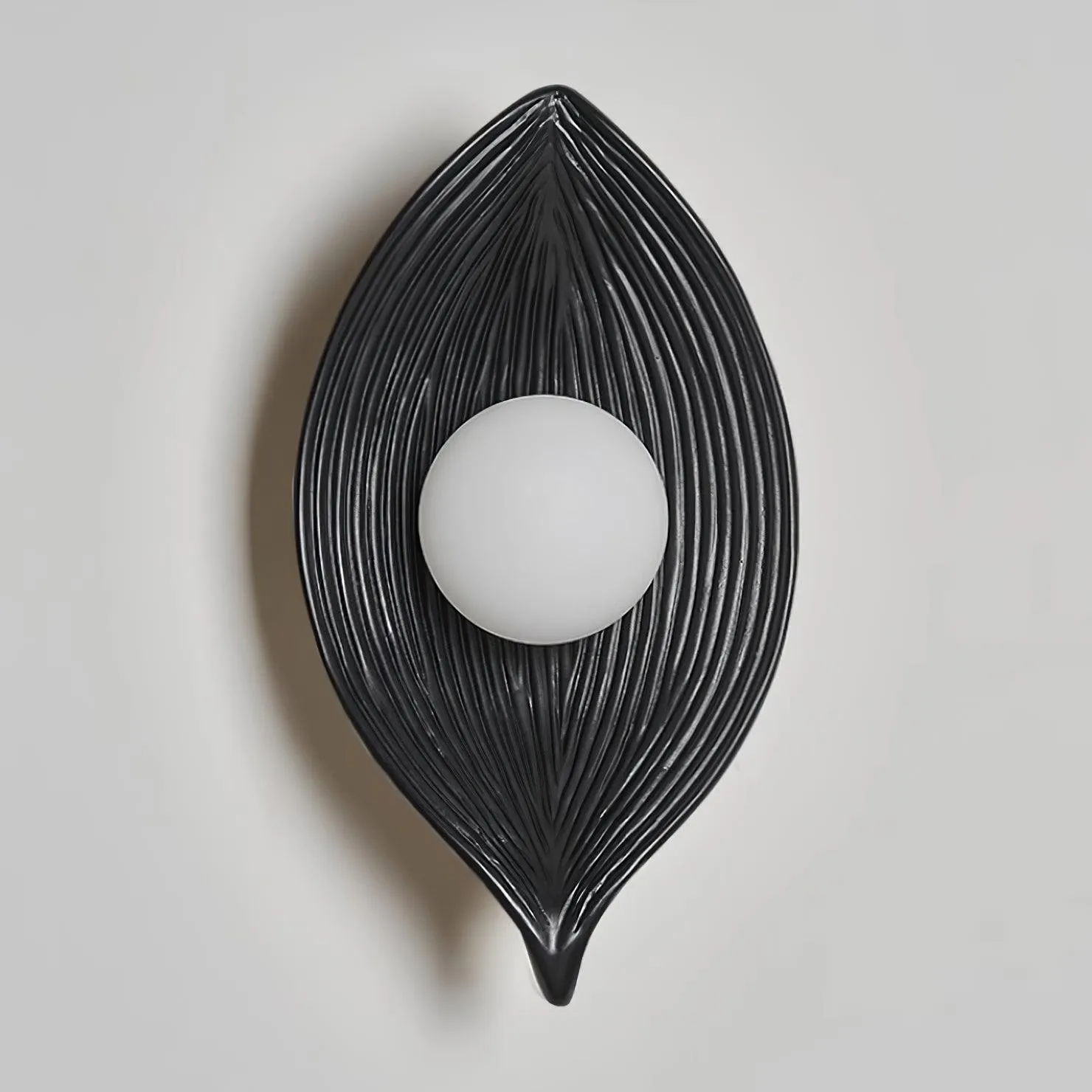 Contemporary Nordic Leaf Resin Wall Light KL445