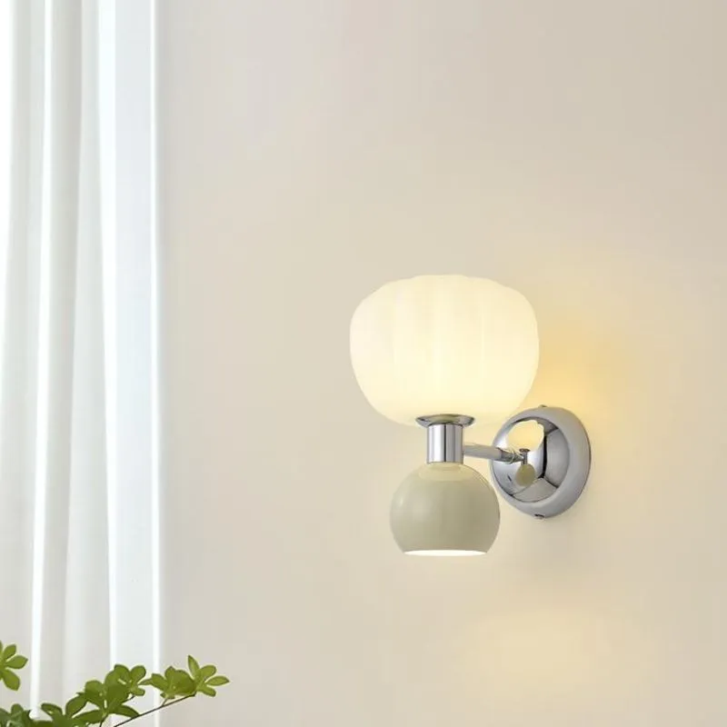 Bauhaus Design Bedside Wall Light KL14