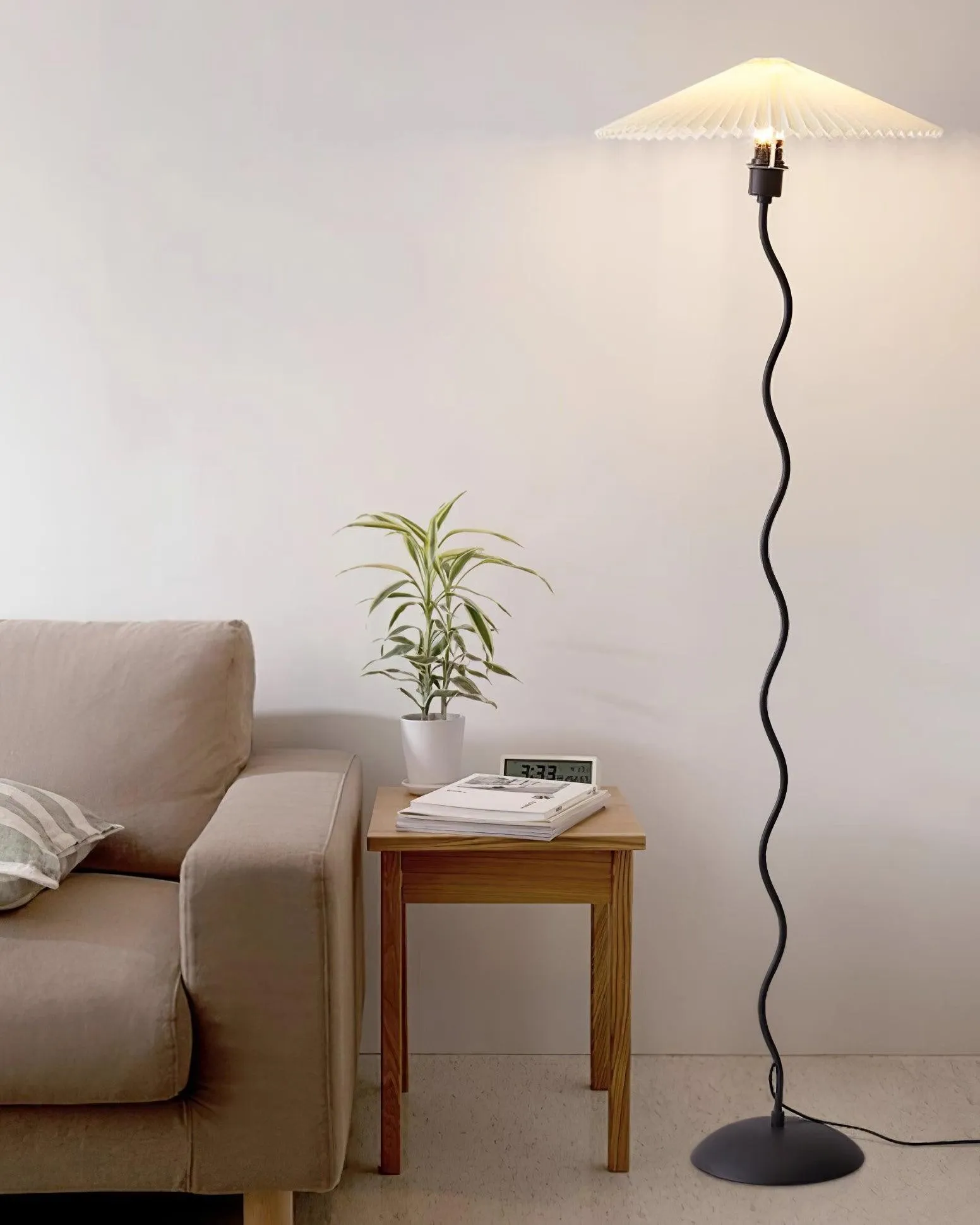 Waveform Exclusive Floor Lamp KL659
