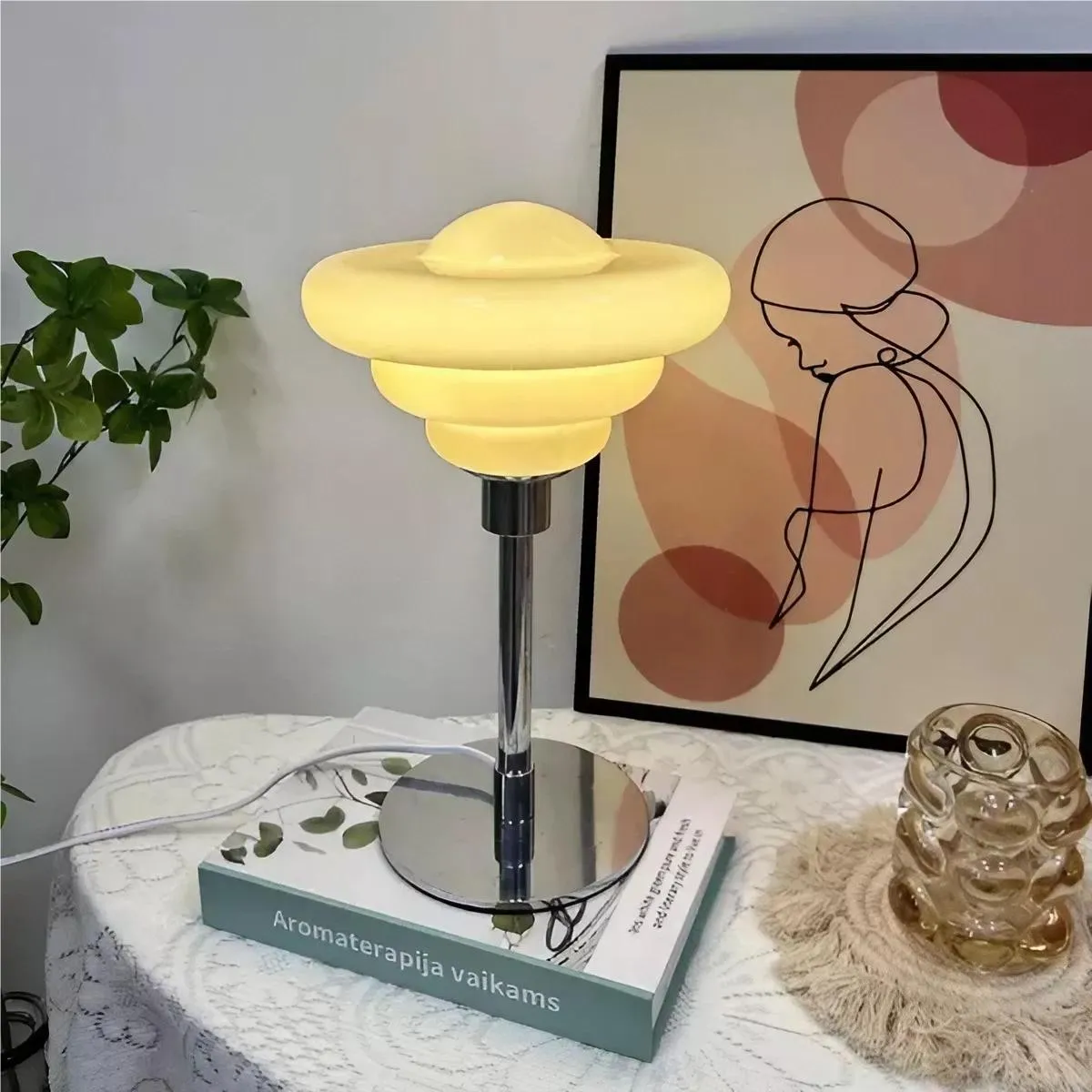 Nordic Minimalist Design Glass Table Lamp KL41
