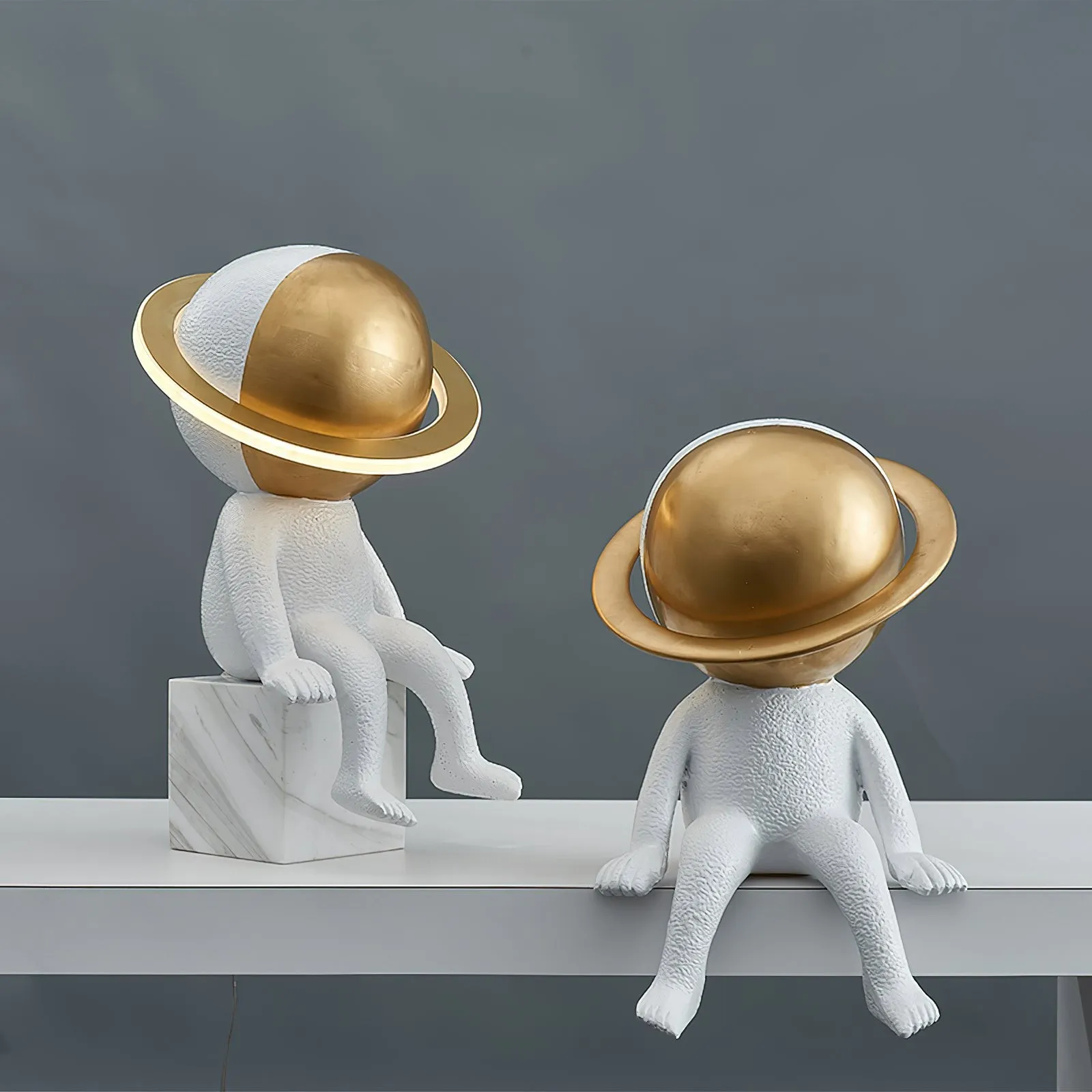 Modern Space Astronaut Resin Table Lamp KL232