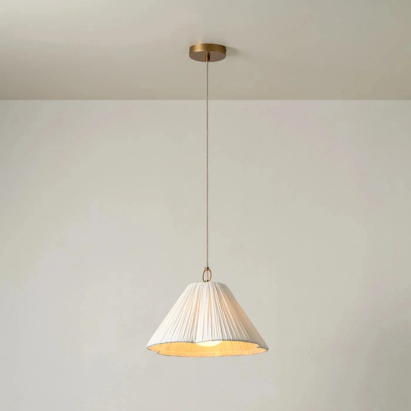 Linen Scalloped Pendant Light – Soft Pleated Fabric Shade Lamp For Kitchen & Dining KL1534