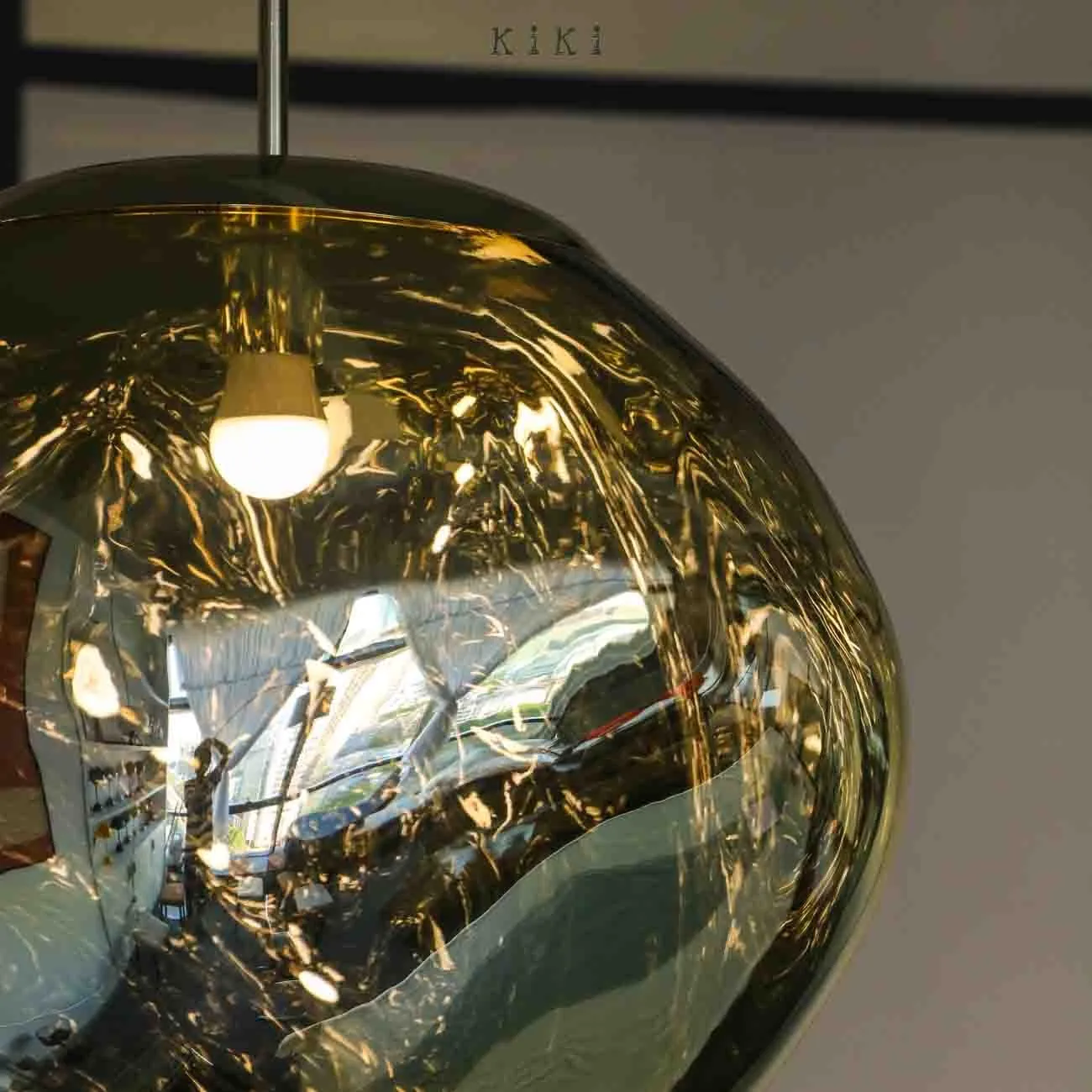 Modern Melt Pendant Light - Fluid Shape Acrylic Pendant Light for Kitchen