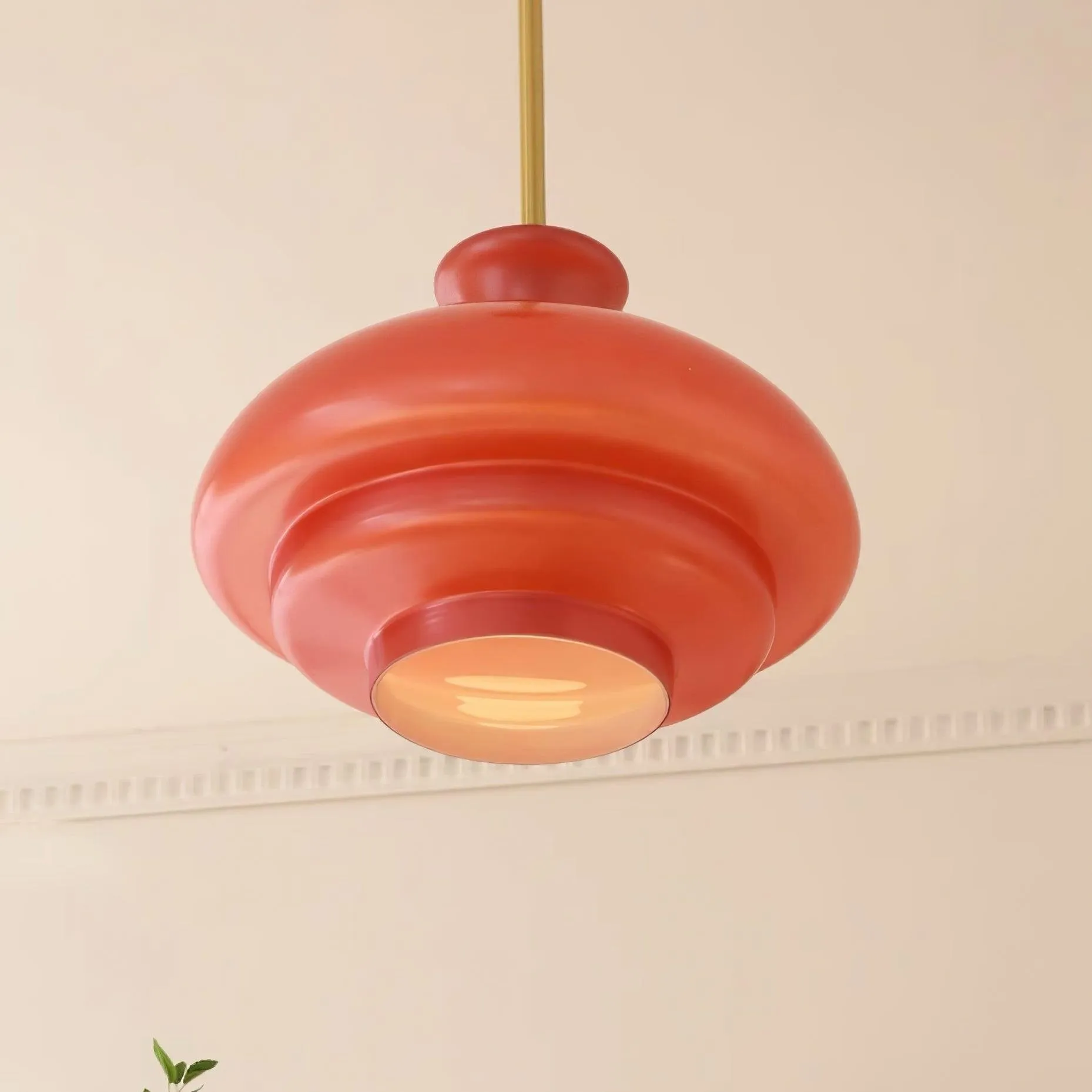 Halovita Elegant Metal Design Glass Pendant Lamp for Living Areas KL2136