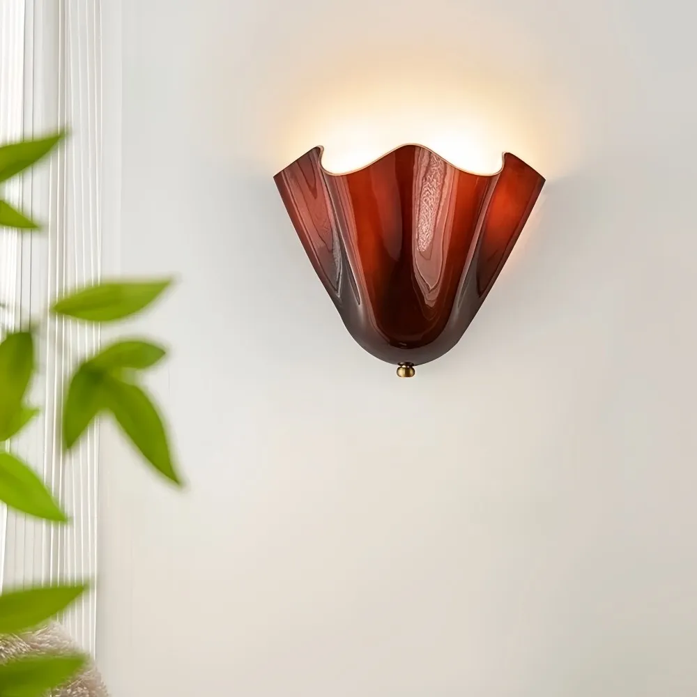 Vera Glass Wall Lamp - Vintage Accent Sconce for Bedroom and Living Space KL881