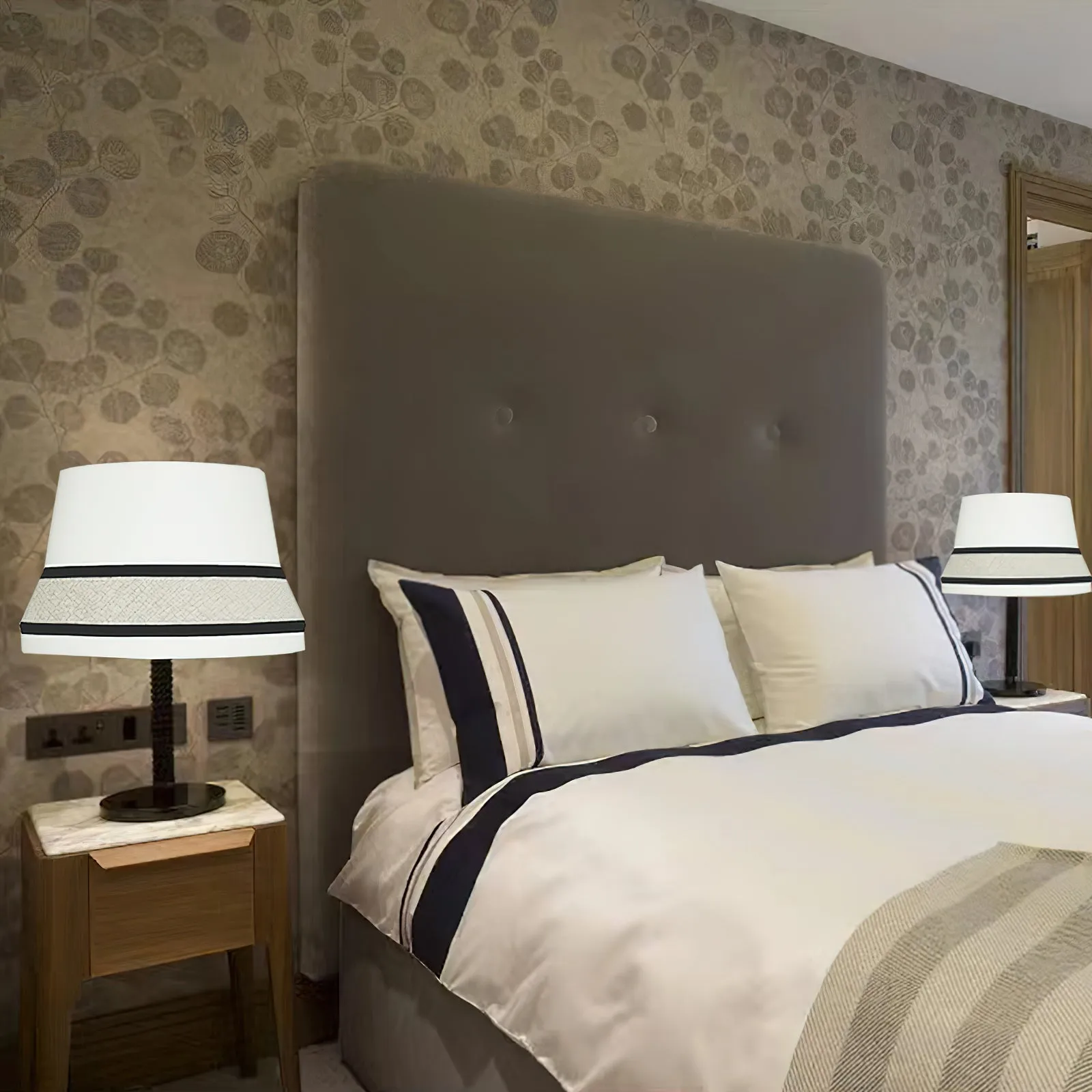 Audrey Contardi Table Lamp D460