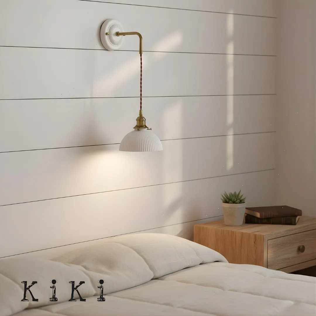 Elegant Ceramic Brass Wall Sconce – White Ceramic Shade with Brass Accent KL1542