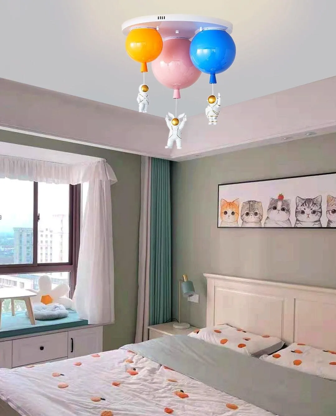 Astronaut Glossy Balloon Ceiling Lamp KL231