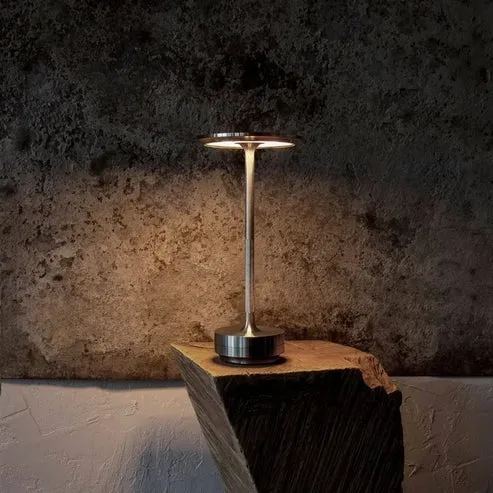 Savoy Elegance Wireless Table Lamp D805