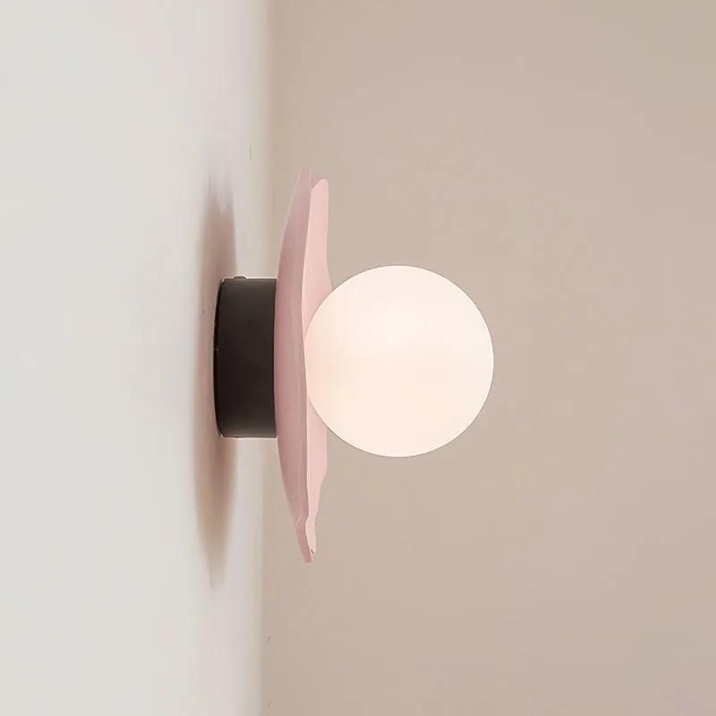 Nordic Flower Shape Wall Lamp KL628